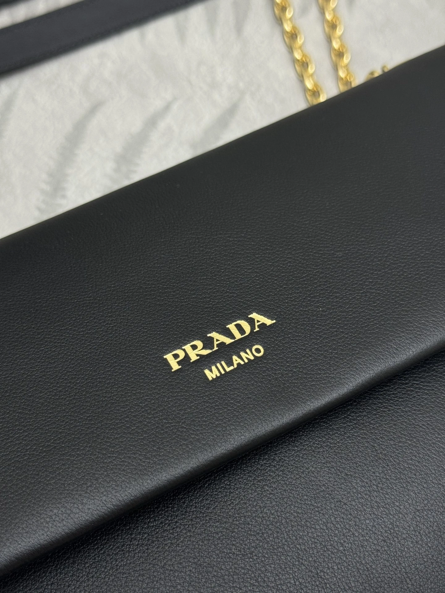 MOMO-- Pr141 1BA463-1BD371_2CYS_F0002 high quality version Calfskin sheepskin item:E-B000K0626
