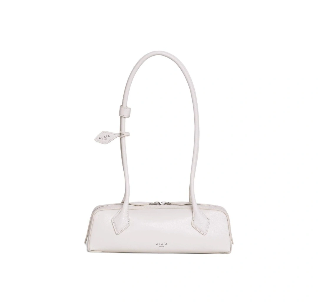 MOMO--Other brands AA1S06029CA212030 AA1S06033CA212030 high quality version Le Teckel item:E-B000A1336