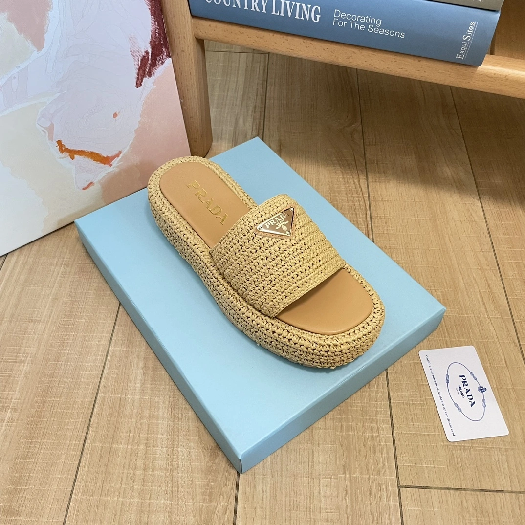 &1XZ761_70N_F0018_F_035 sheepskin item:DT-X234D2912