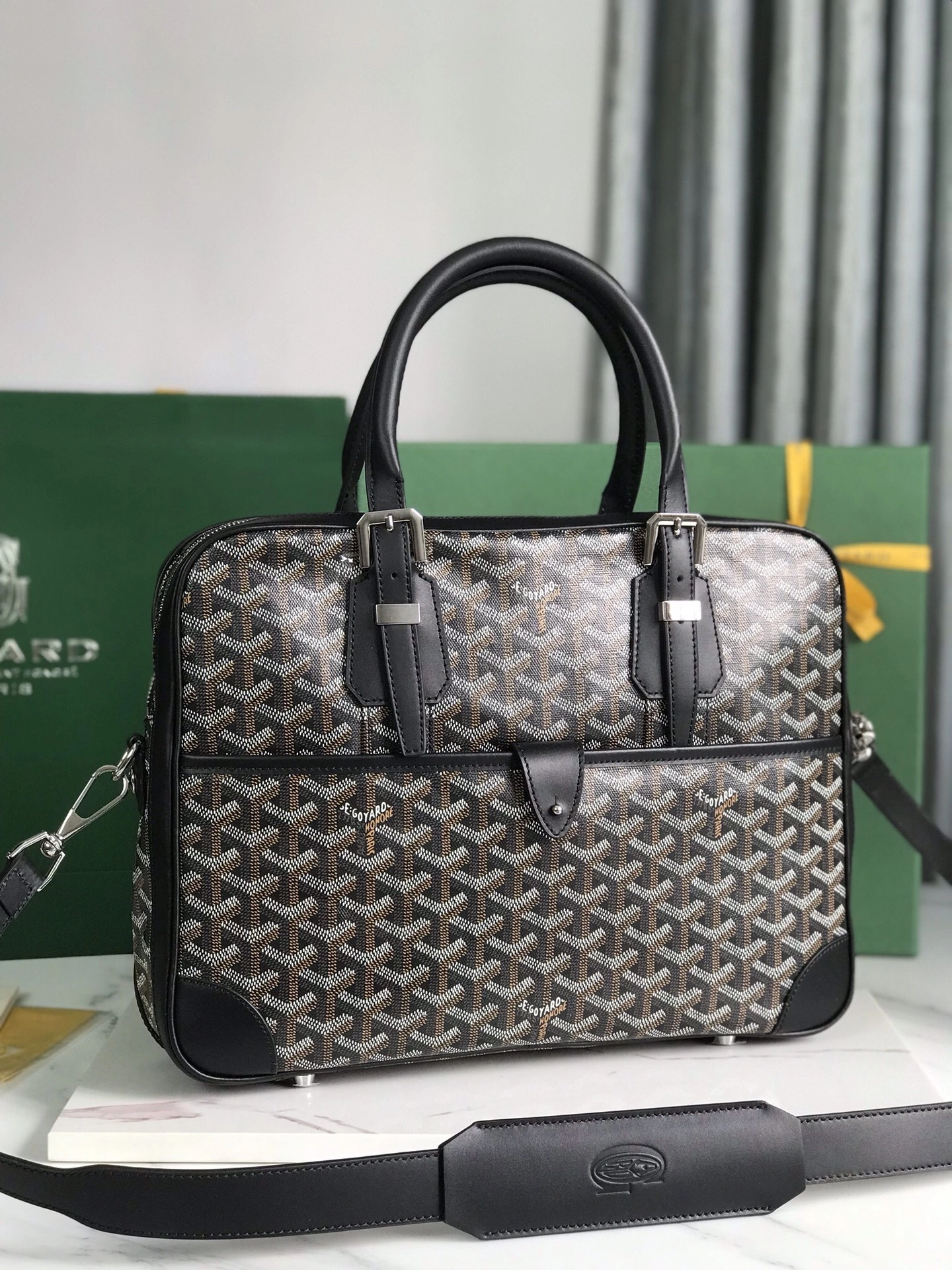 MOMO-- 6oy1r4 AMBASSPMLTY-01CL01P high quality version Ambassad messagebag item:F-B664A2354