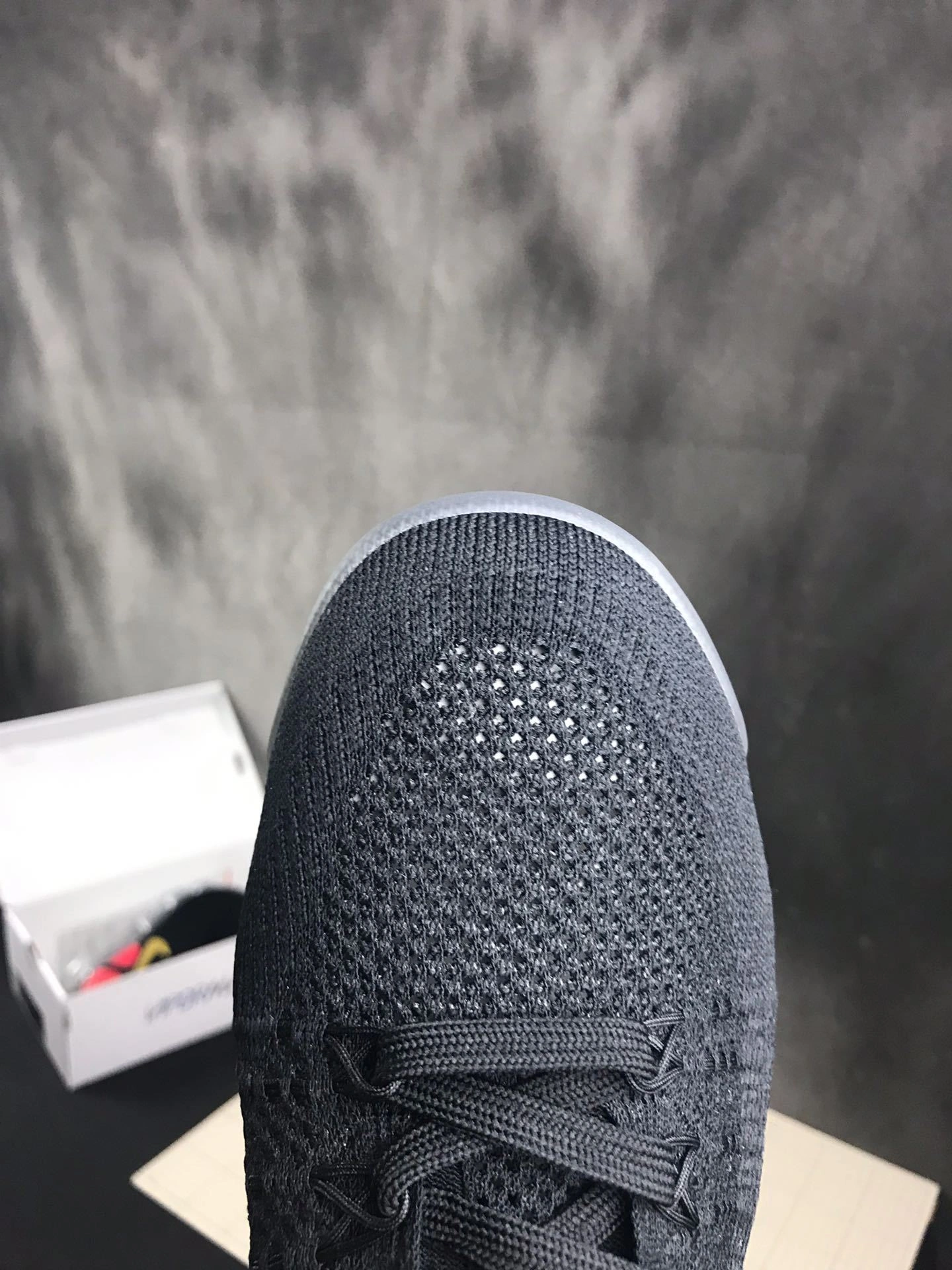 2018 942842 005 item:C-X000D0478