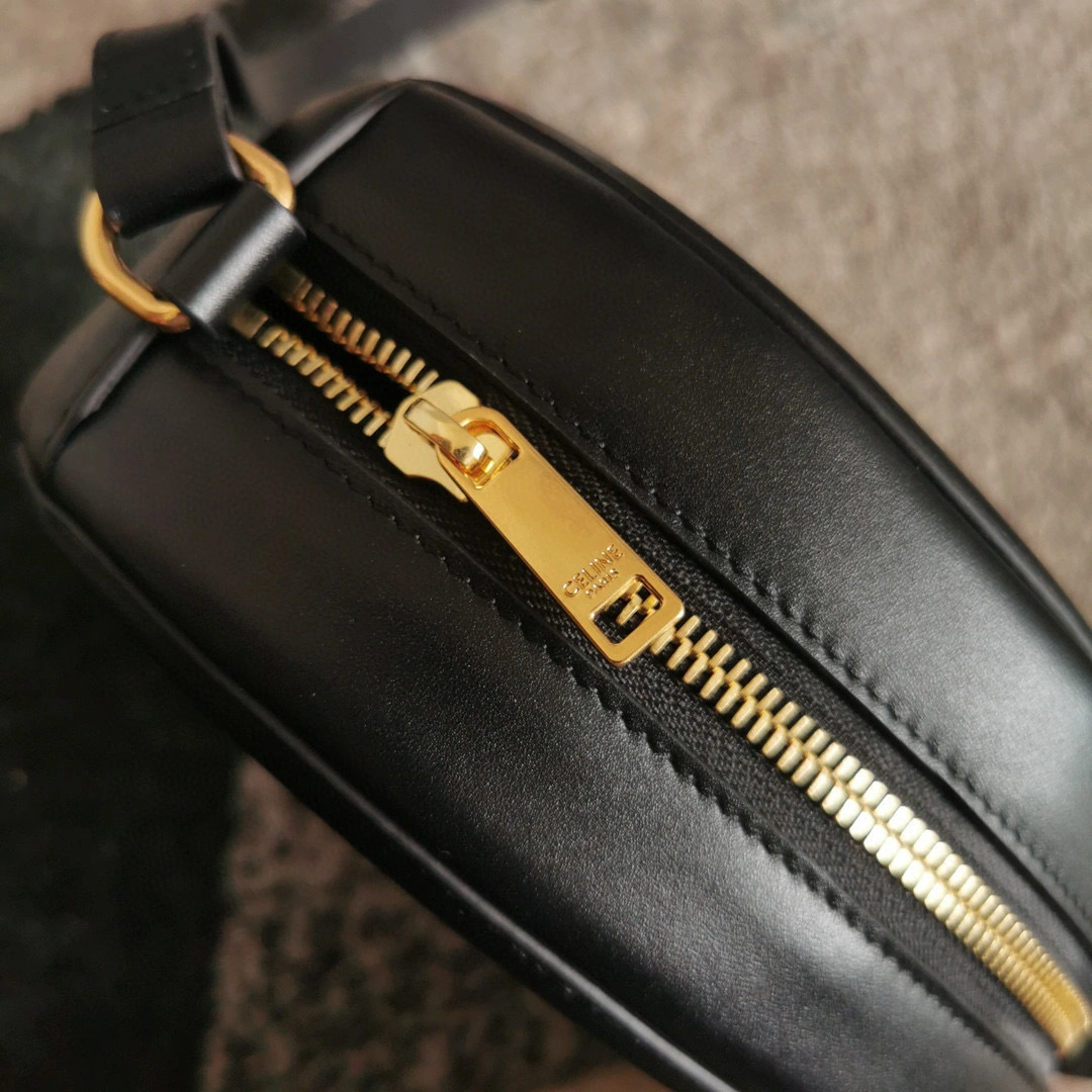 21 Calf leather item:B-B075B1318