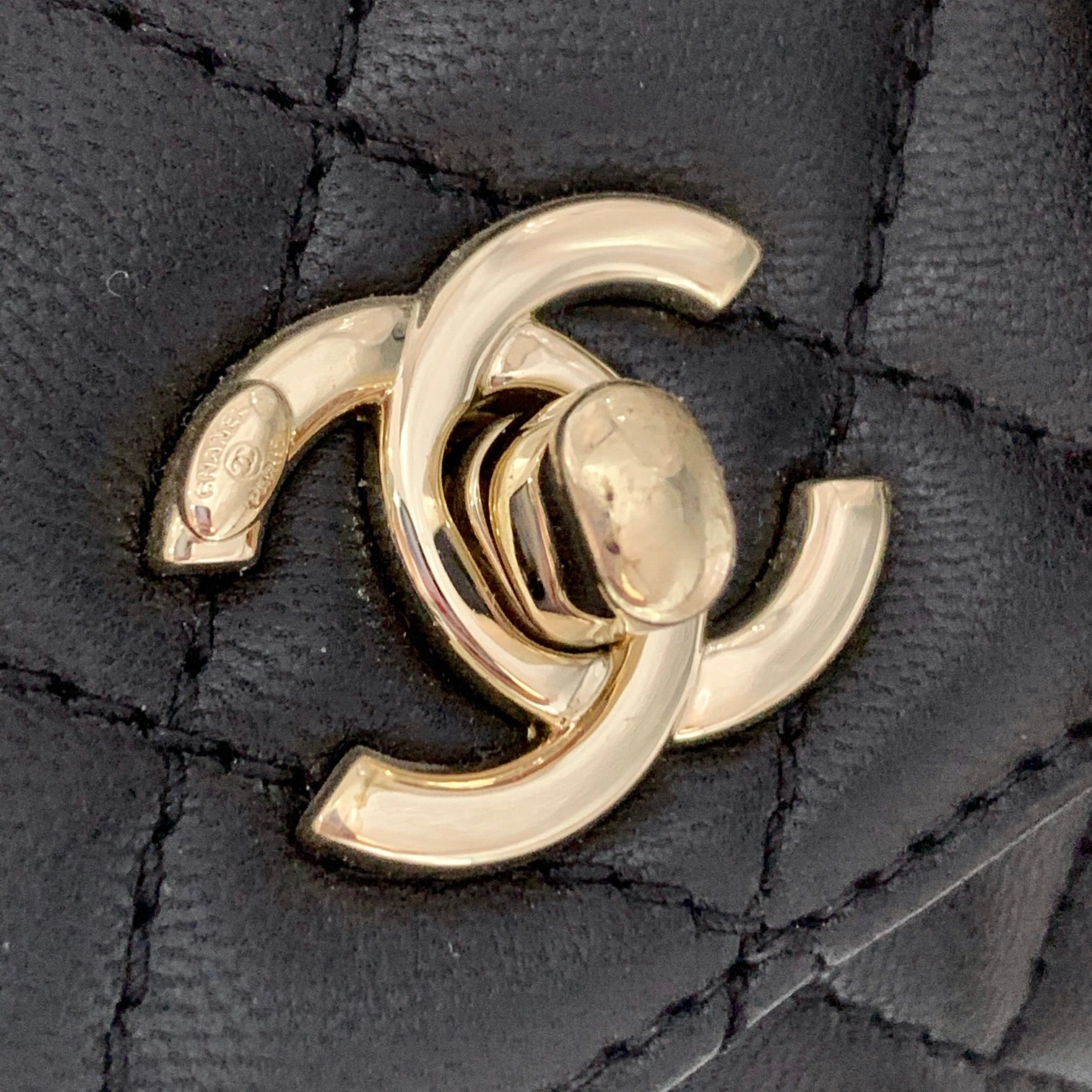 Custombag-- AS2215-B05240-94305 coco handle high quality version The rainbow handle bag item：C-B803D077