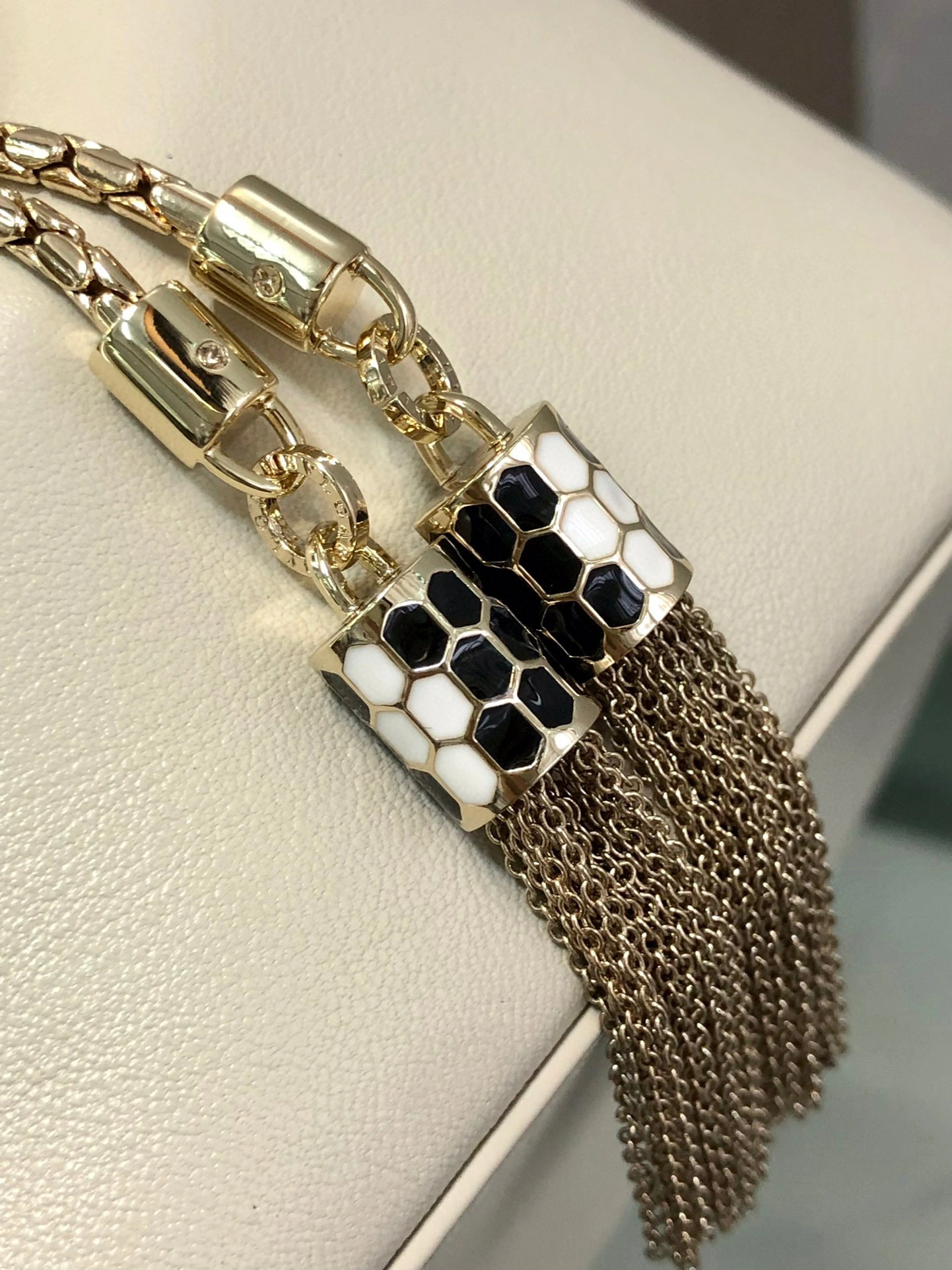 287806 “Serpenti Forever” Calf leather item:B-B202B0644