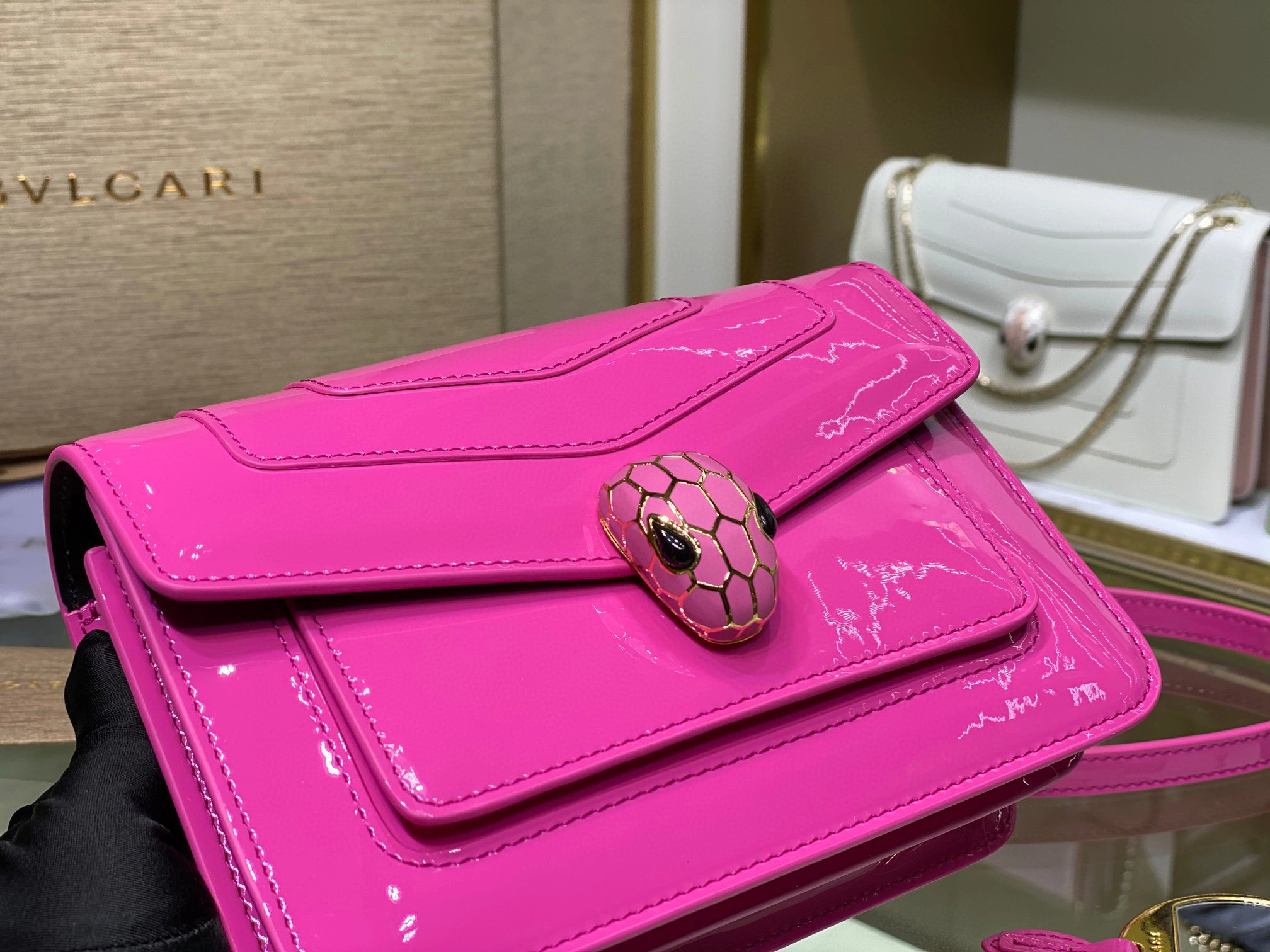 289676 Serpenti Forever item:B-B063B0617