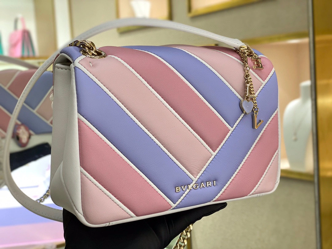 290471 Serpenti Forever item:B-B063B0640