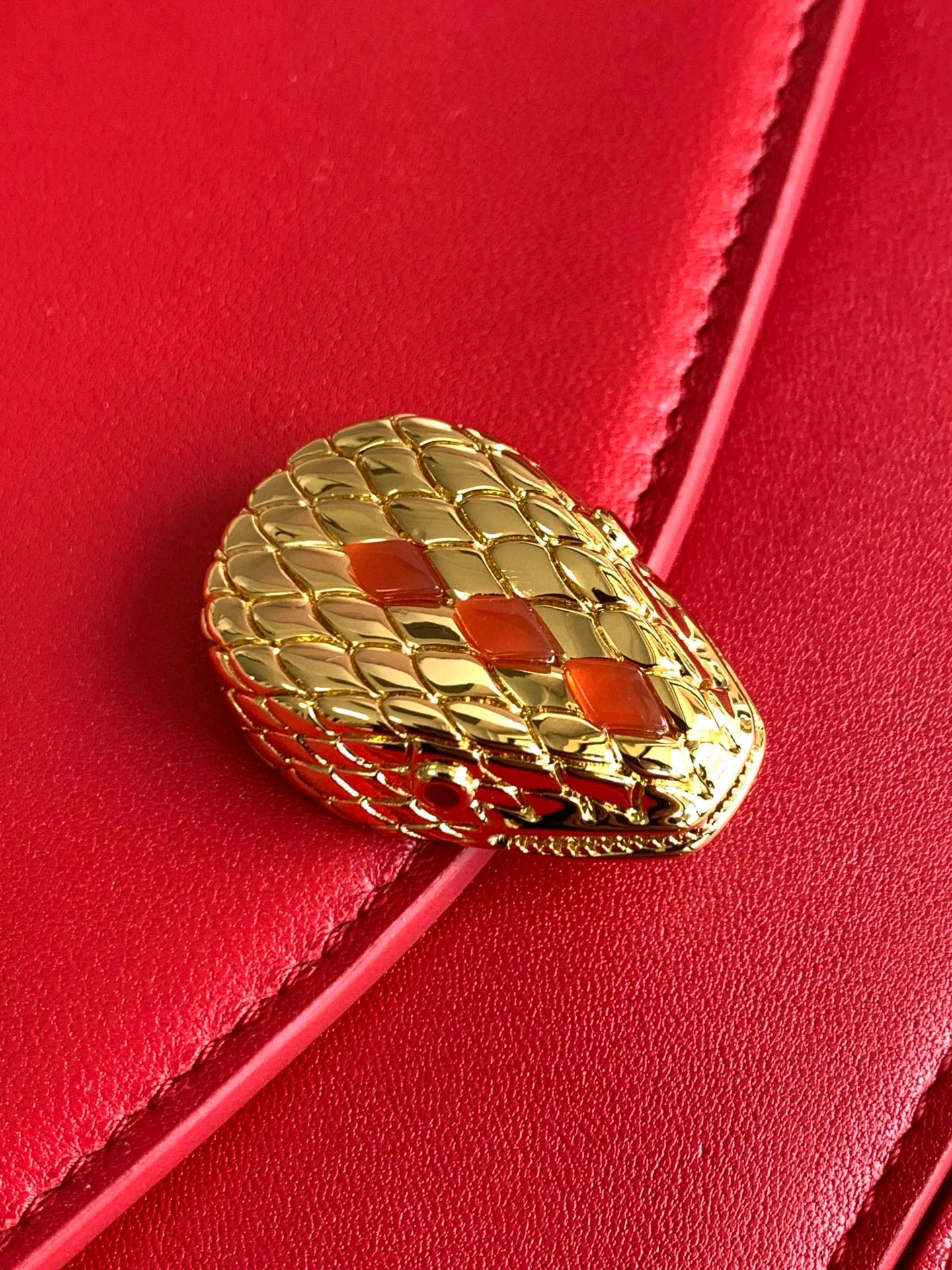 290766 Serpenti Forever item:B-B563B0604