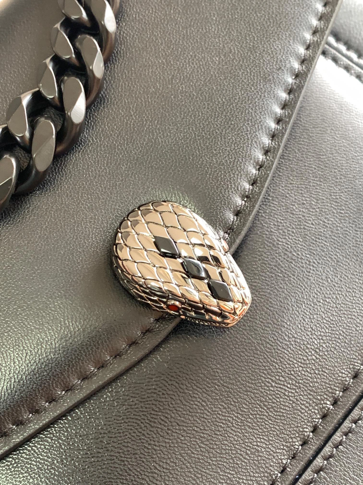 290872 Serpenti Forever item:B-B563B0602