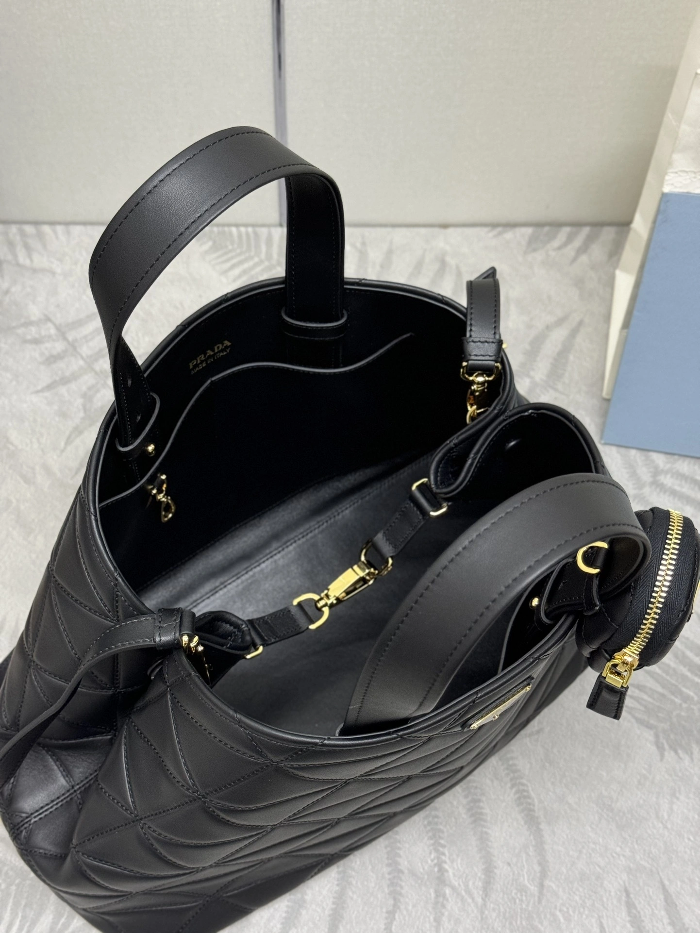 MOMO-- Pr141 1BG547_2C53_F0002_V_T9I high quality version Matinee Calfskin sheepskin item:D-B000K1901