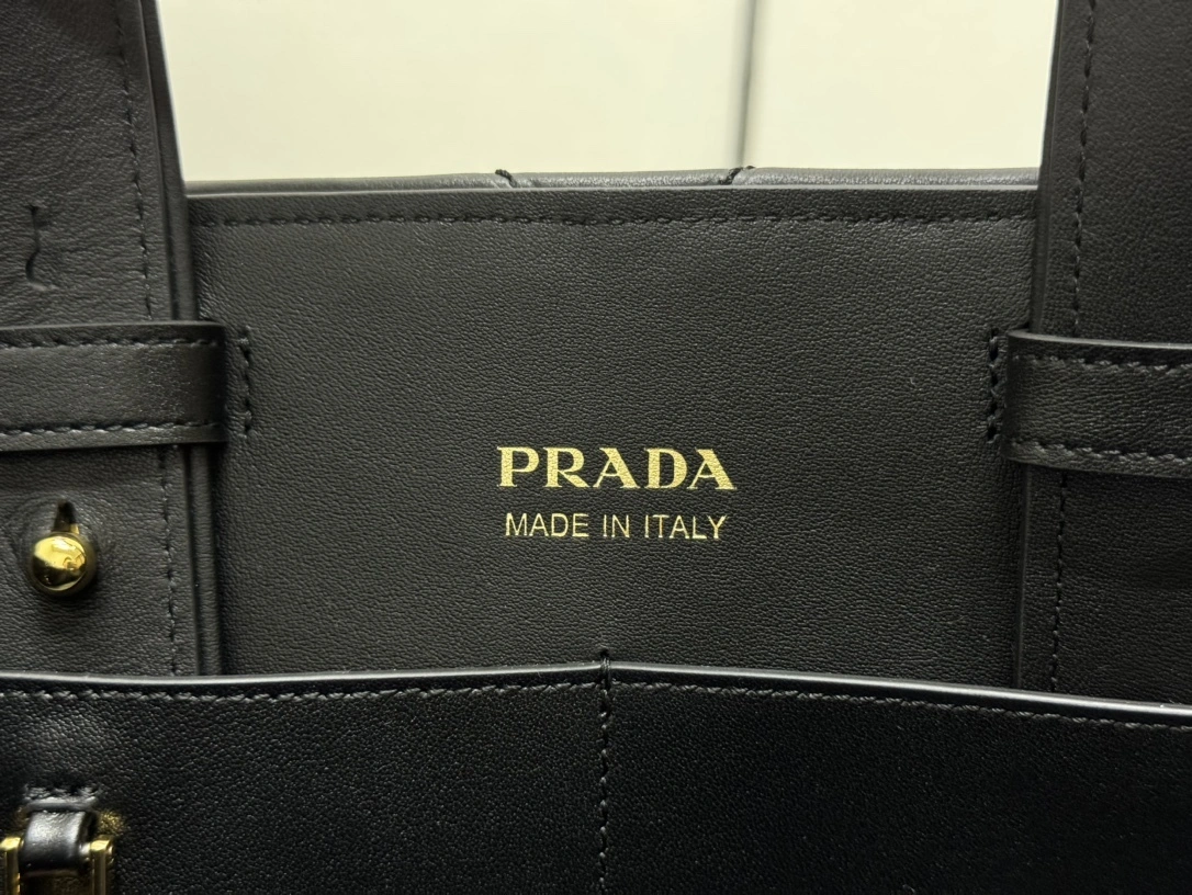 MOMO-- Pr141 1BG547_2C53_F0002_V_T9I high quality version Matinee Calfskin sheepskin item:D-B000K1901