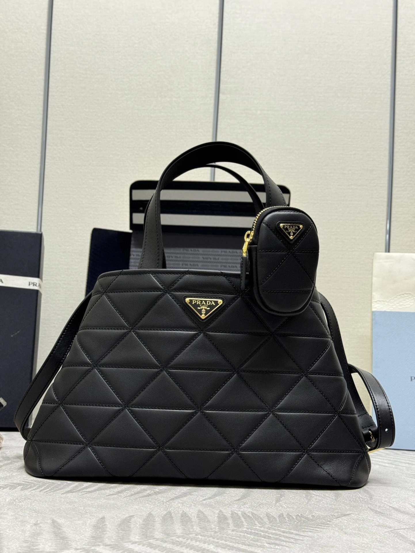MOMO-- Pr141 1BG545_2C53_F0002_V_T9I high quality version Matinee Calfskin sheepskin item:D-B000K1902