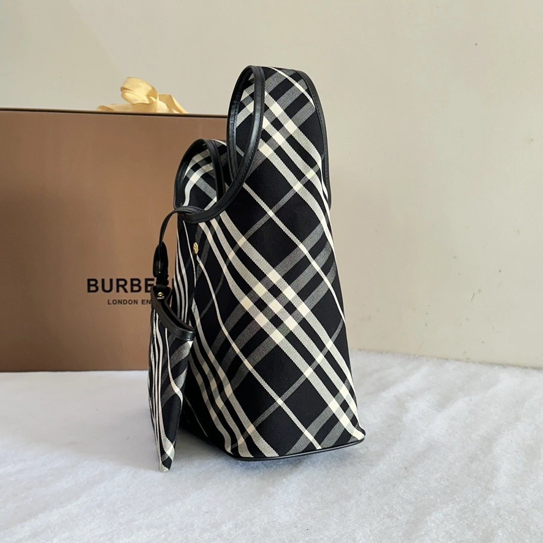 2ur25rry 80946791 Calfskin item:ET-B225A1205
