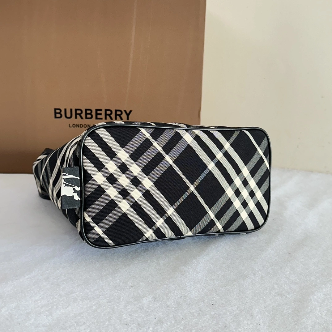 2ur25rry 80946791 Calfskin item:ET-B225A1205