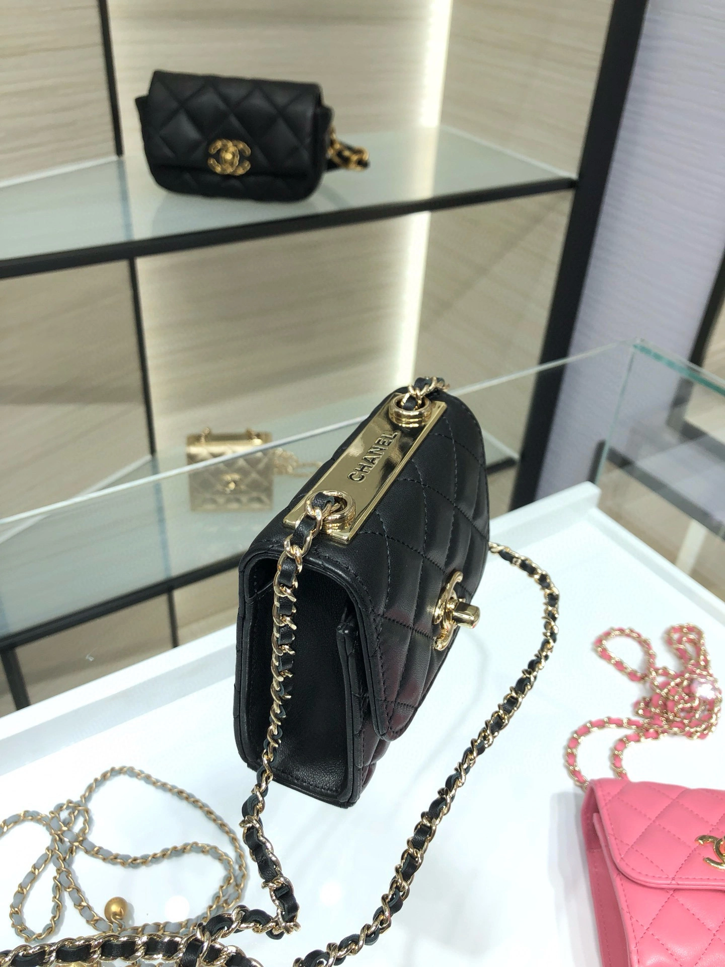 MOMO-- 3h1958 A81633-B07163-94305 high quality version Ohanel trendy mini sheepskin item:E-B000J1939