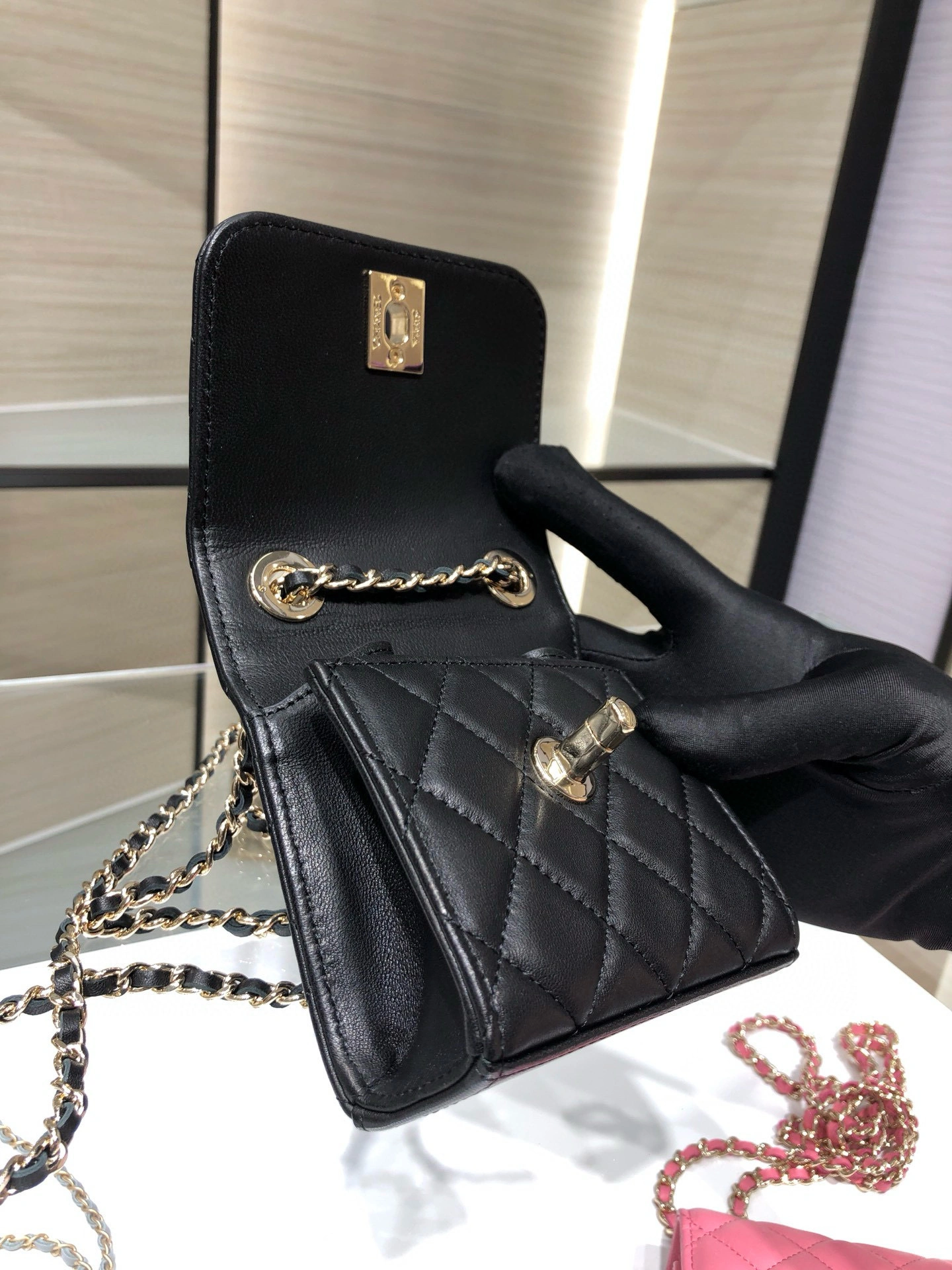 MOMO-- 3h1958 A81633-B07163-94305 high quality version Ohanel trendy mini sheepskin item:E-B000J1939