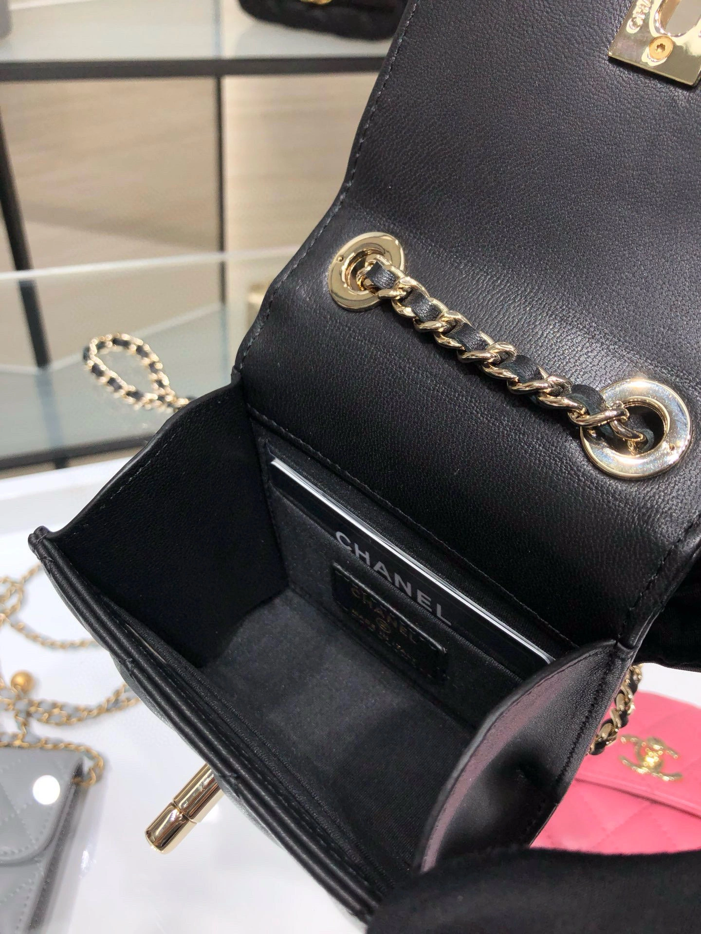 MOMO-- 3h1958 A81633-B07163-94305 high quality version Ohanel trendy mini sheepskin item:E-B000J1939