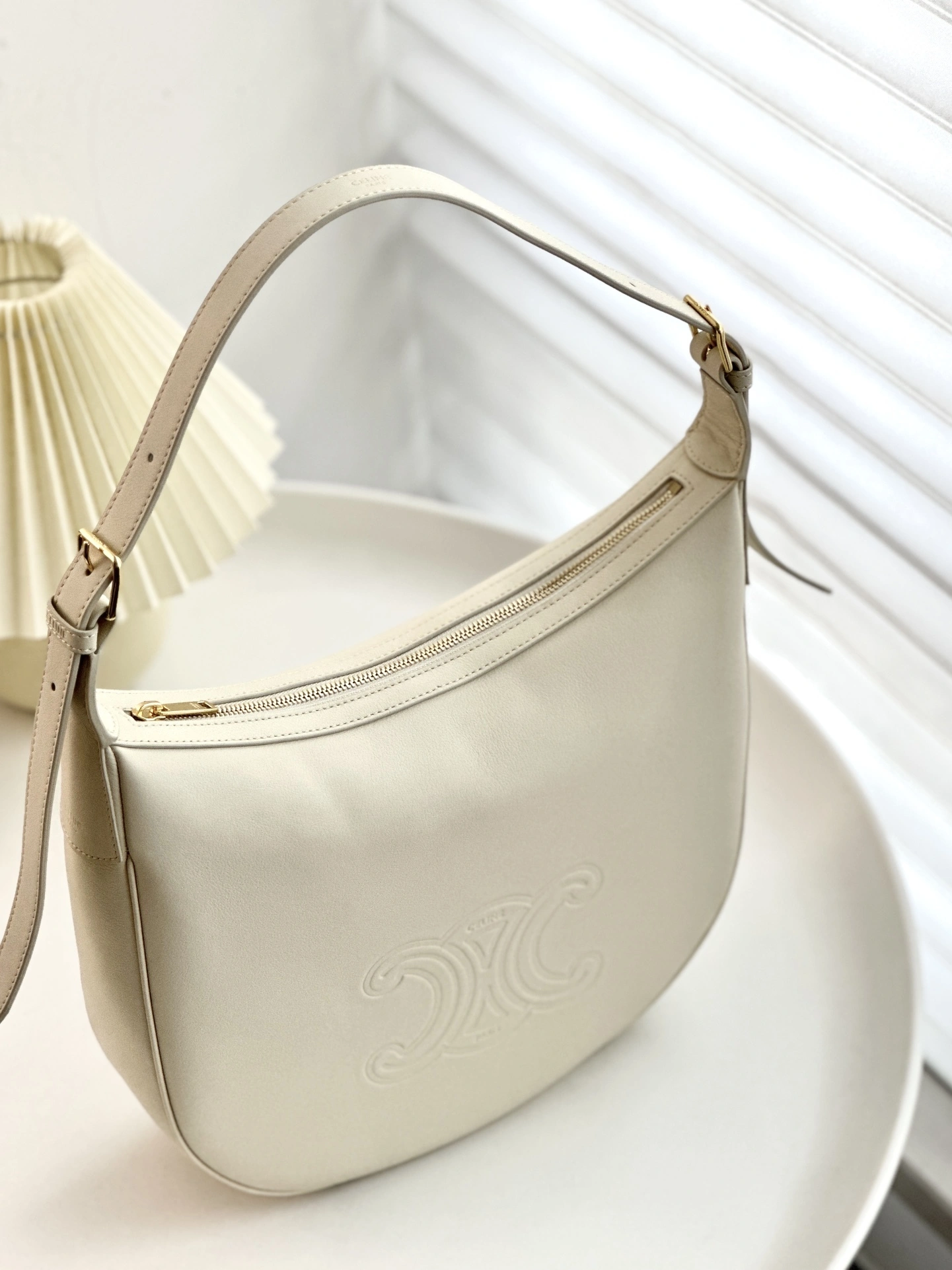 MOMO-- 358i95 114713FLH-01BC high quality version Heloise Cuir Triomphe item:E-B805J2475