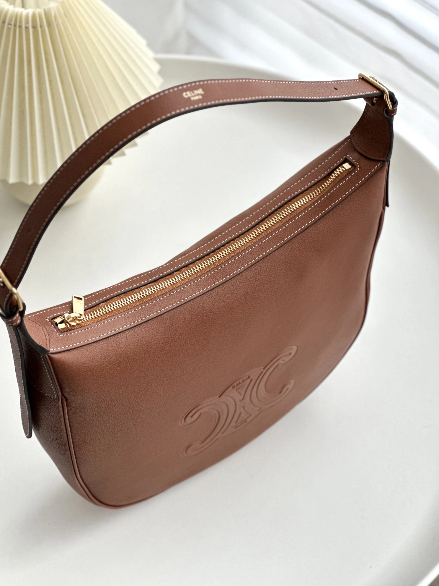 MOMO-- 358i95 114713FLH-04LU high quality version Heloise Cuir Triomphe item:E-B805J2460
