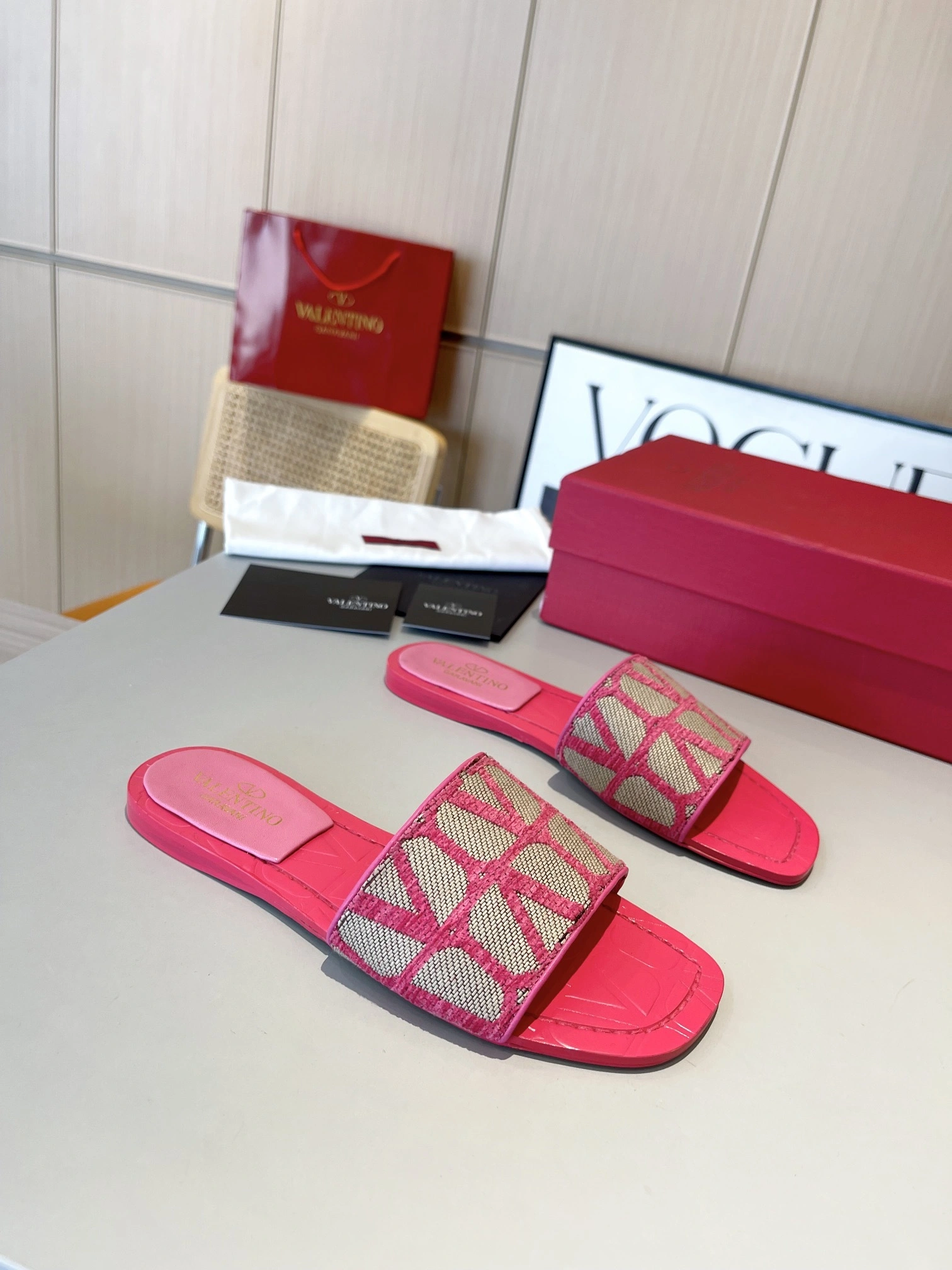 3W2S0GS4WICYVG Heel height：1CM sheepskin item:DT-X543C2841