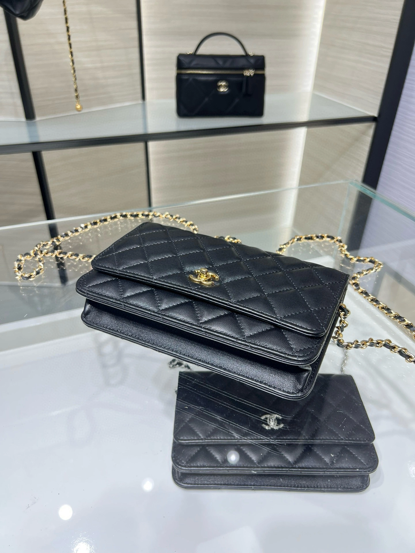 MOMO-- 3h1958 AP0250-Y01295-C3906 high quality version sheepskin Ohanel item:E-B000J1946