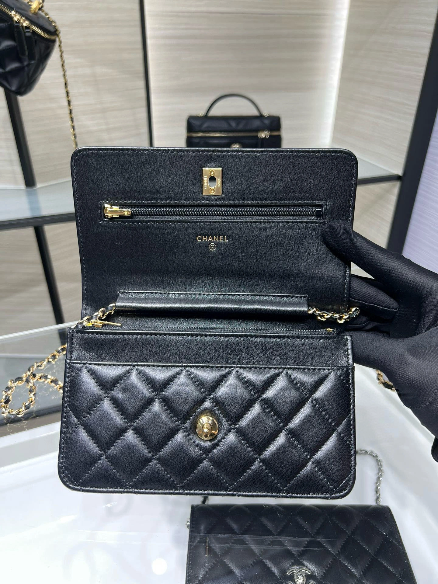 MOMO-- 3h1958 AP0250-Y01295-C3906 high quality version sheepskin Ohanel item:E-B000J1946