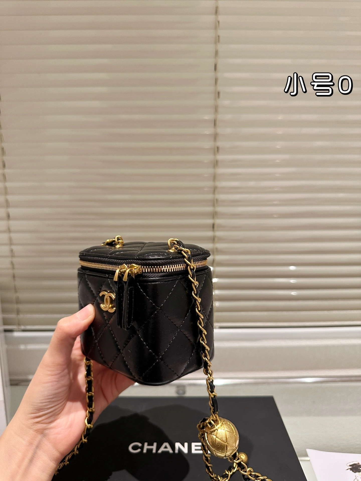 3h1958 AP1447-B18602-94305 sheepskin item:ET-B101I2135