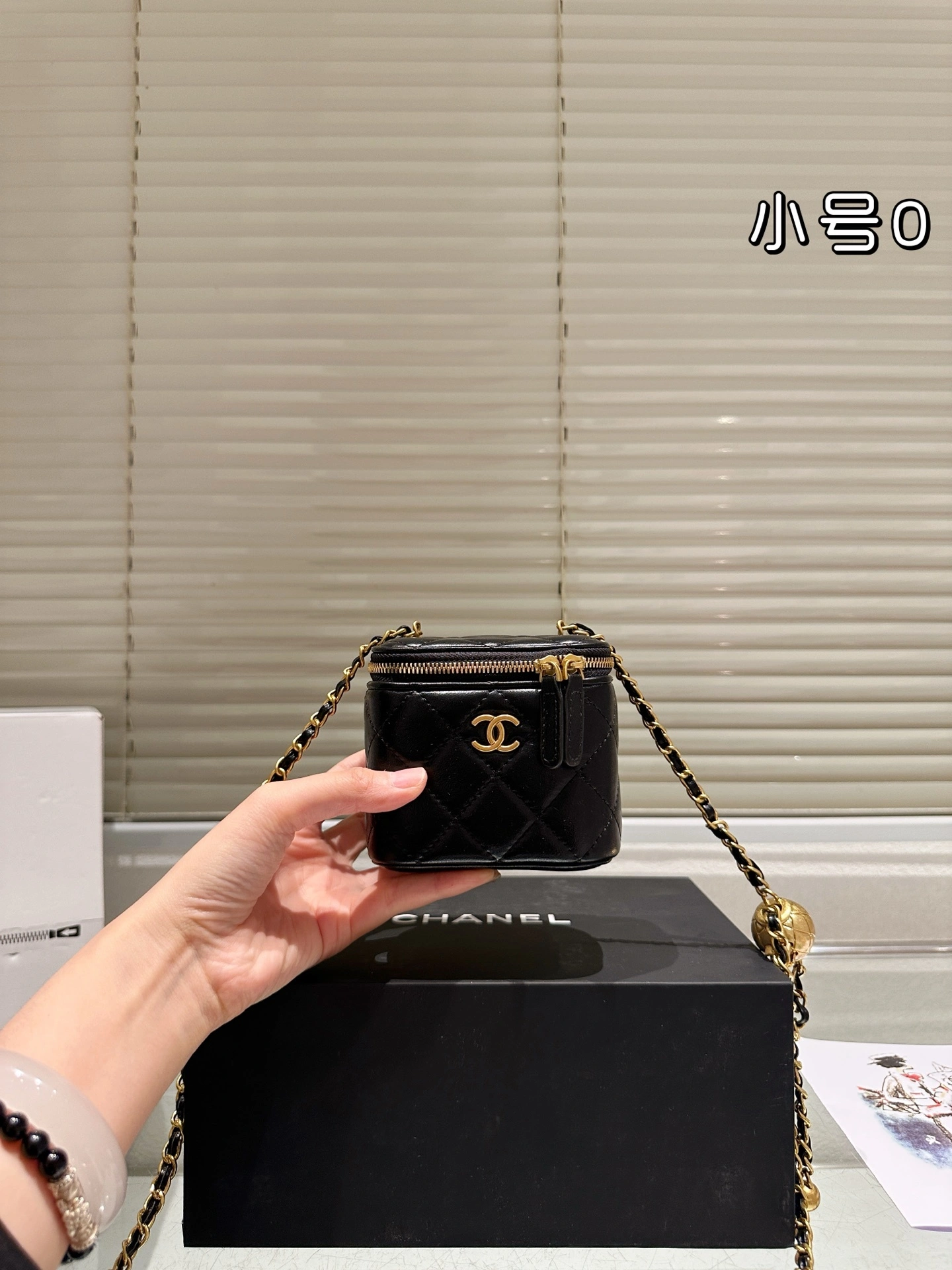 3h1958 AP1447-B18602-94305 sheepskin item:ET-B101I2135
