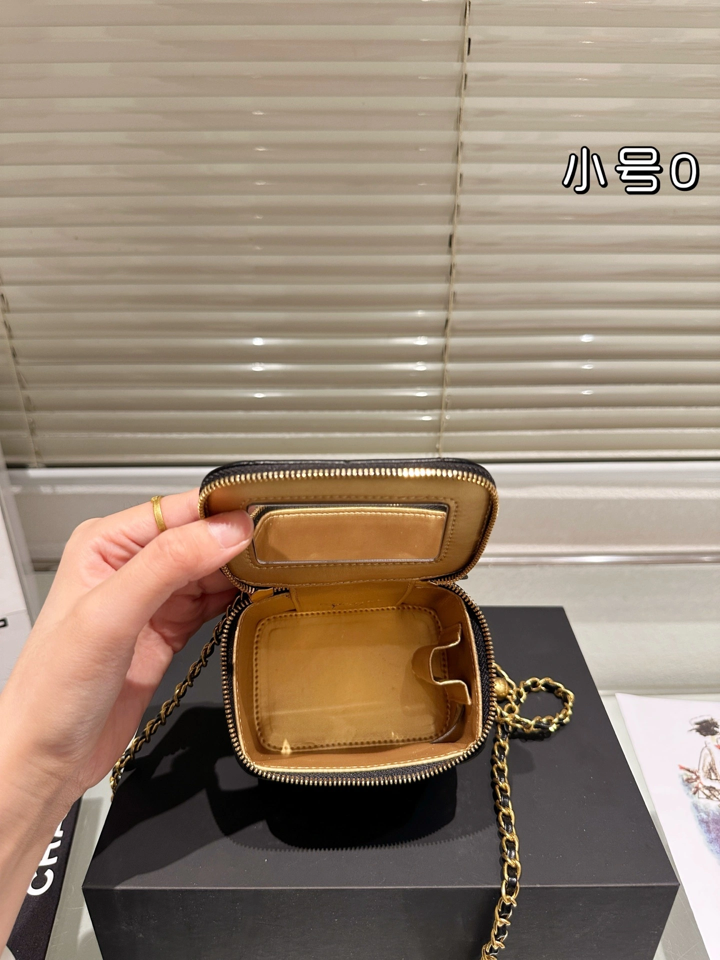 3h1958 AP1447-B18602-94305 sheepskin item:ET-B101I2135