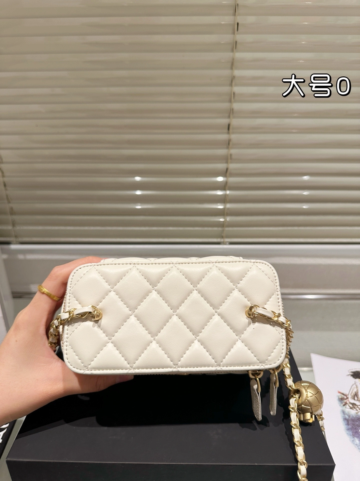 3h1958 AP2303-B02916-10601 sheepskin item:ET-B101I2134