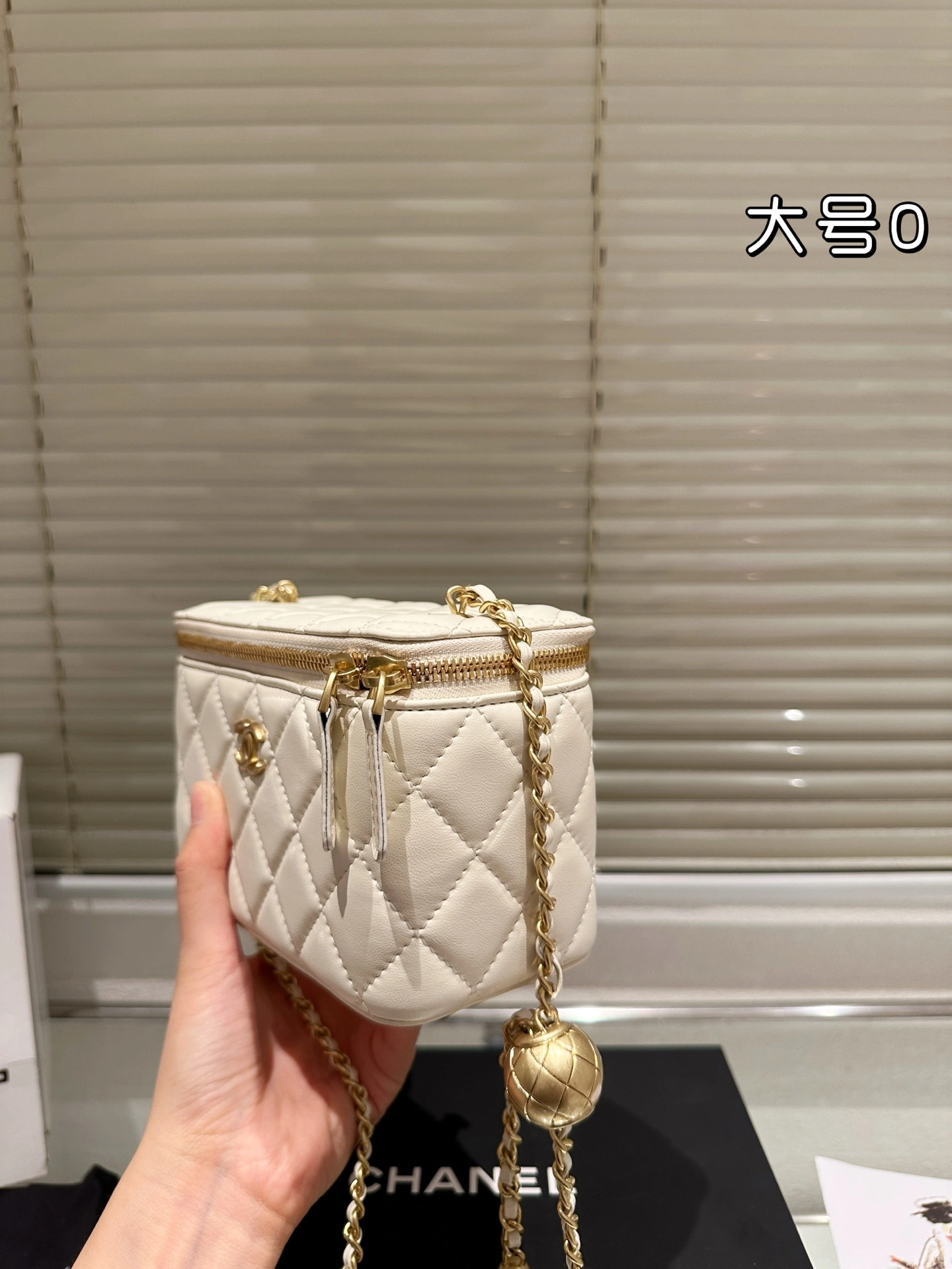 3h1958 AP2303-B02916-10601 sheepskin item:ET-B101I2134