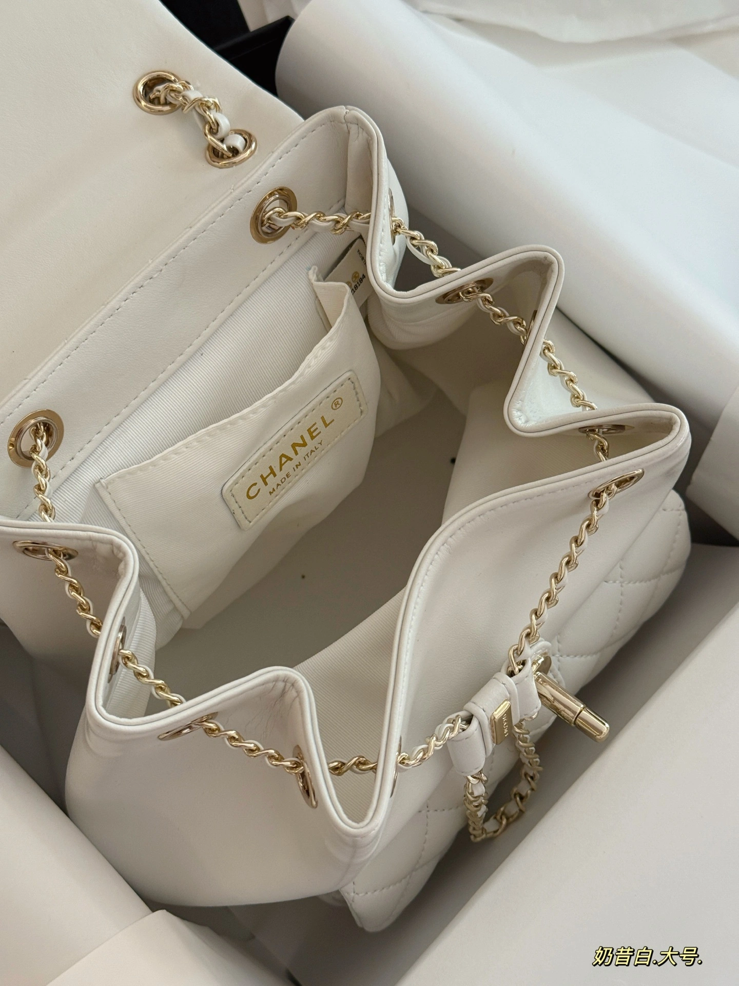 3h1958 AS2909-B09750-10601 Calfskin item:ET-B264J2316