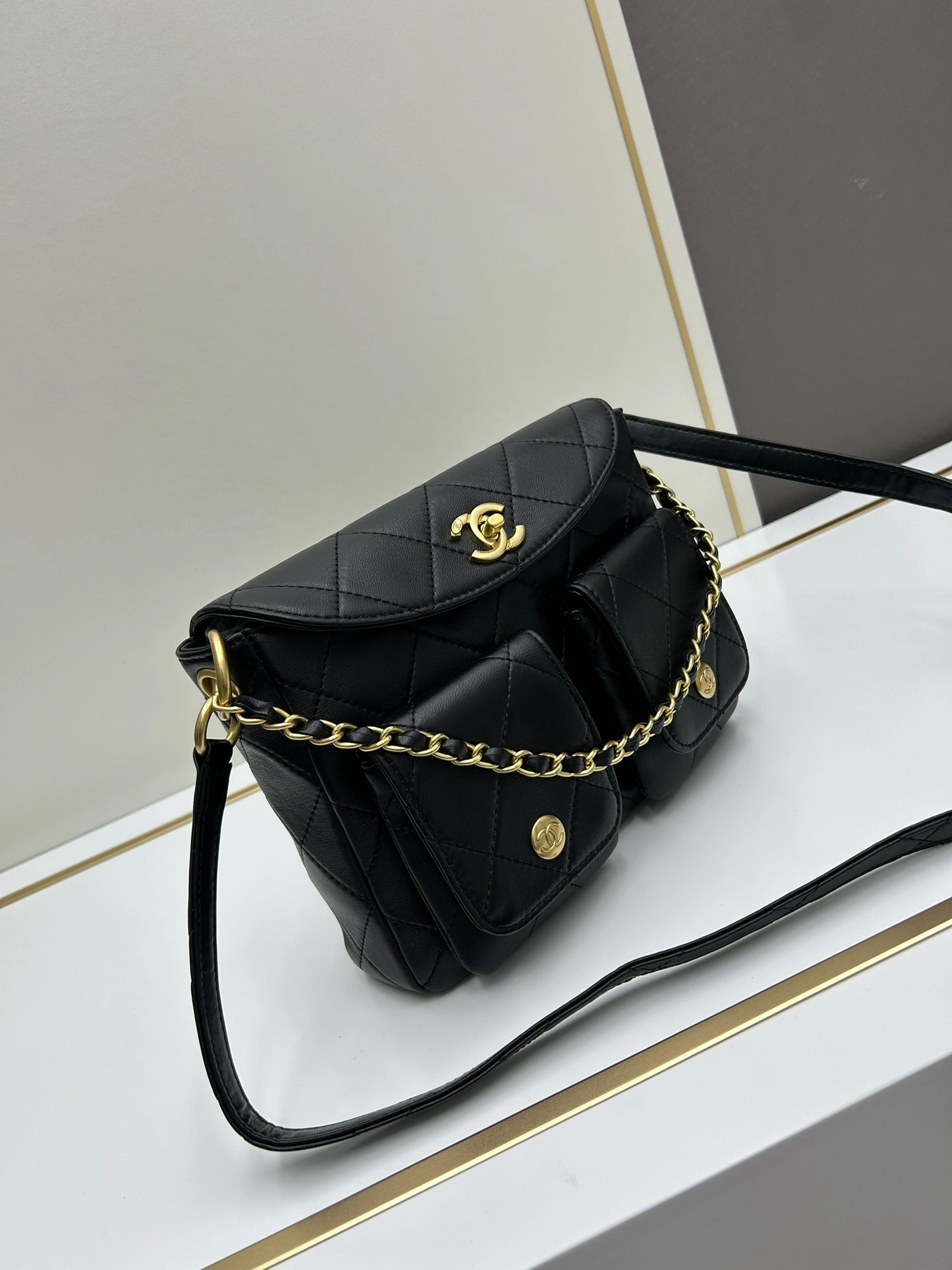 3h1958 AS4743-B15543-94305 sheepskin item:DT-B225E2037