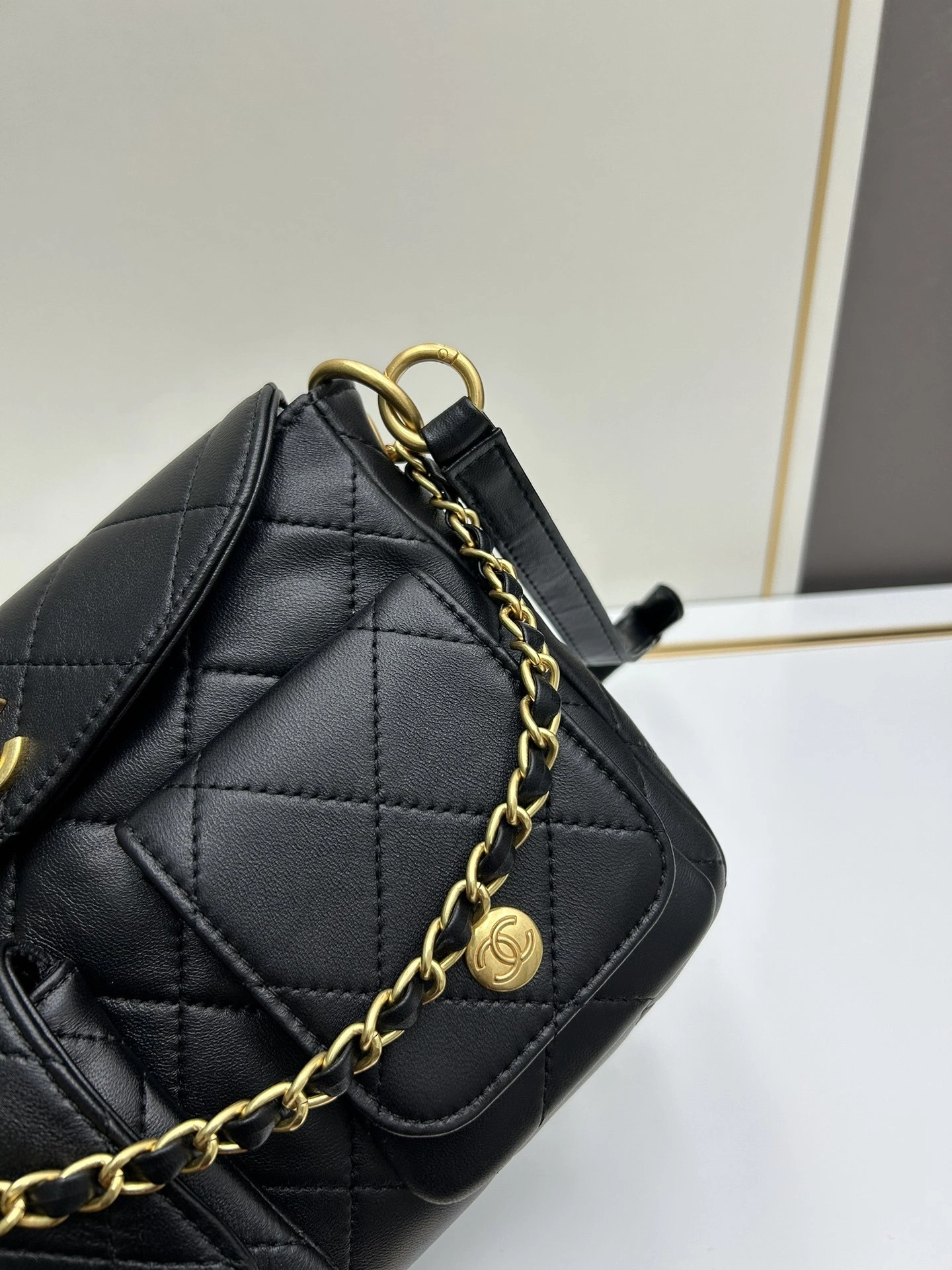 3h1958 AS4743-B15543-94305 sheepskin item:DT-B225E2037