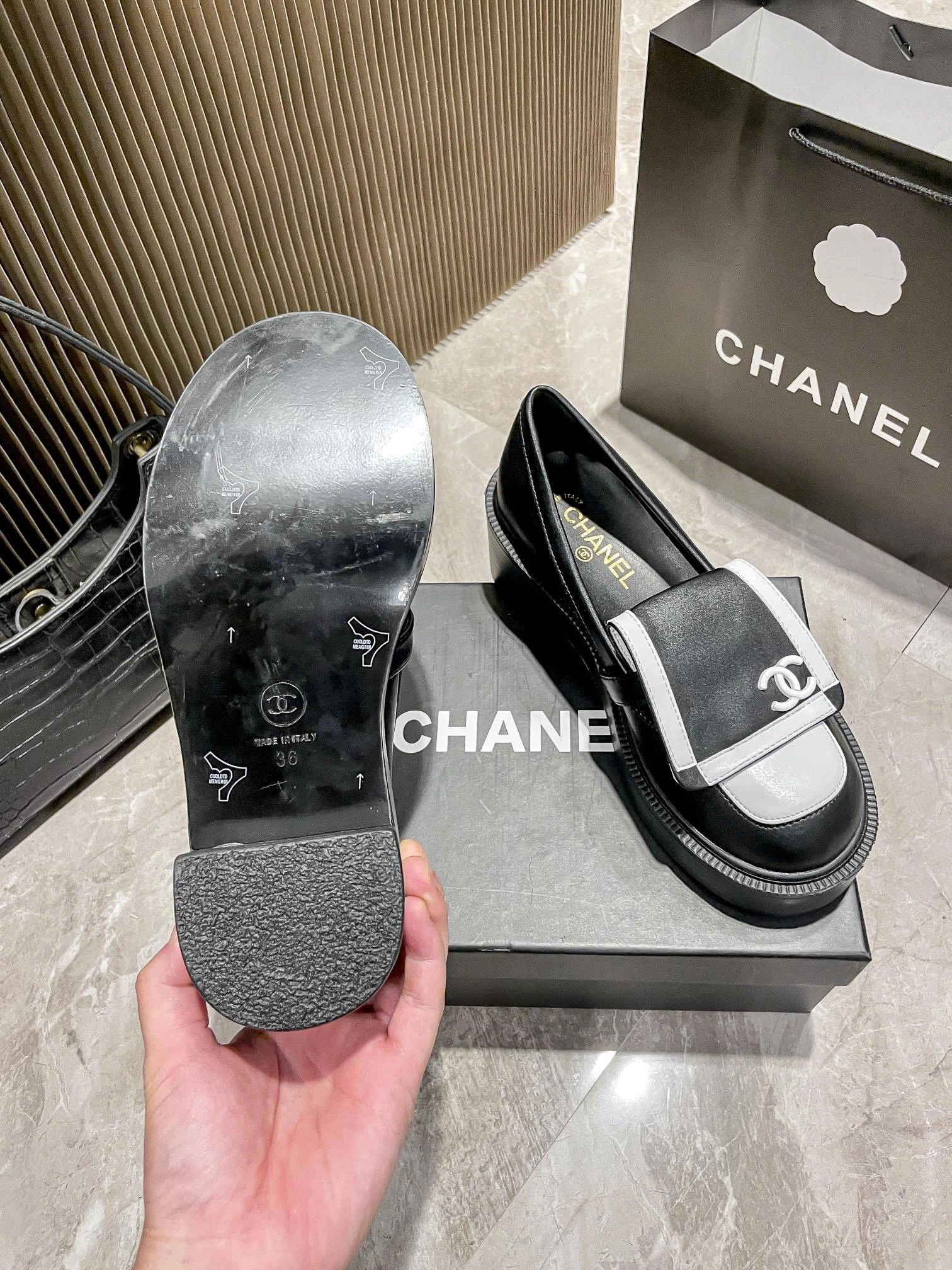 3h1958 G45769B17121NZ435-65C Heel height：5CM item:ET-X234E0789W