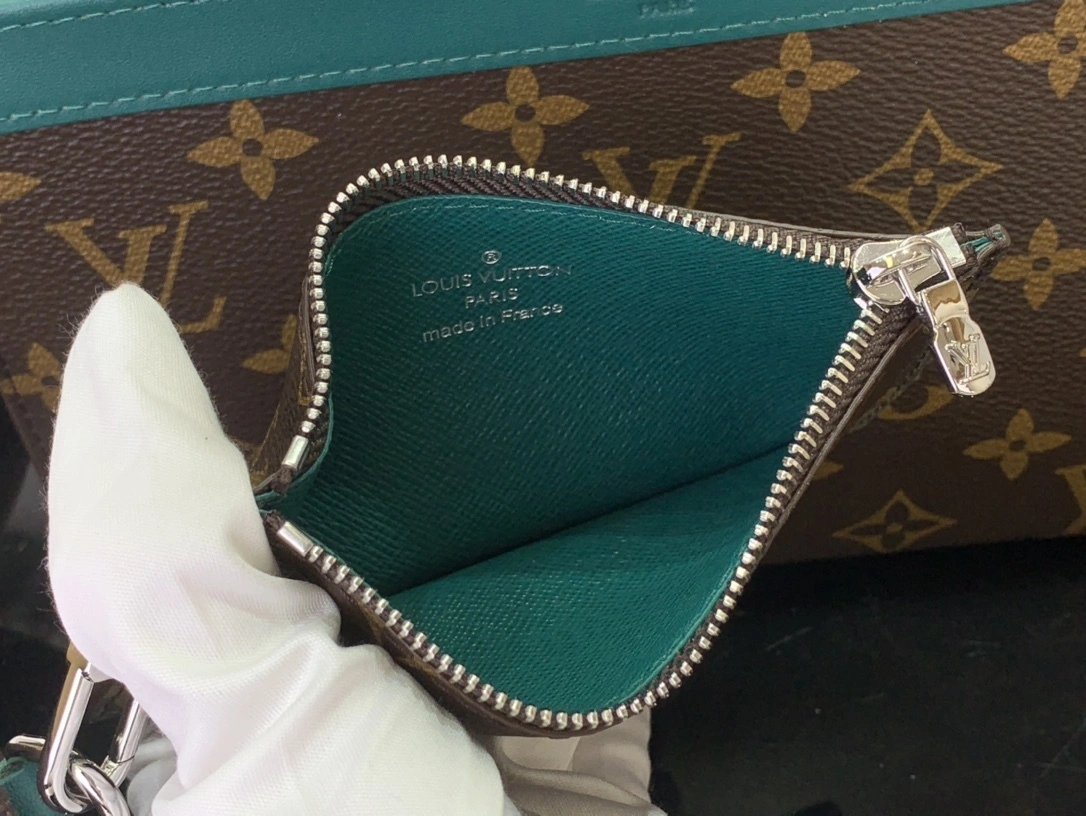 MOMO--8V M12814 high quality version Gaston Wearable Wallet cowhide Colormania item:E-B063C0237