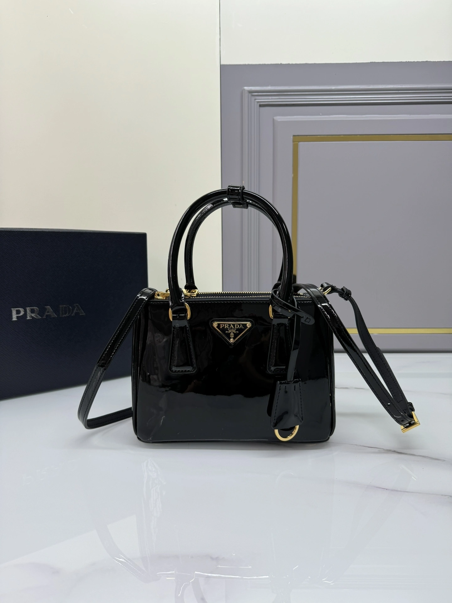 MOMO-- Pr141 1BA906_069_F03KJ_V_EOM Galleria Saffiano high quality version item:D-B063K2254