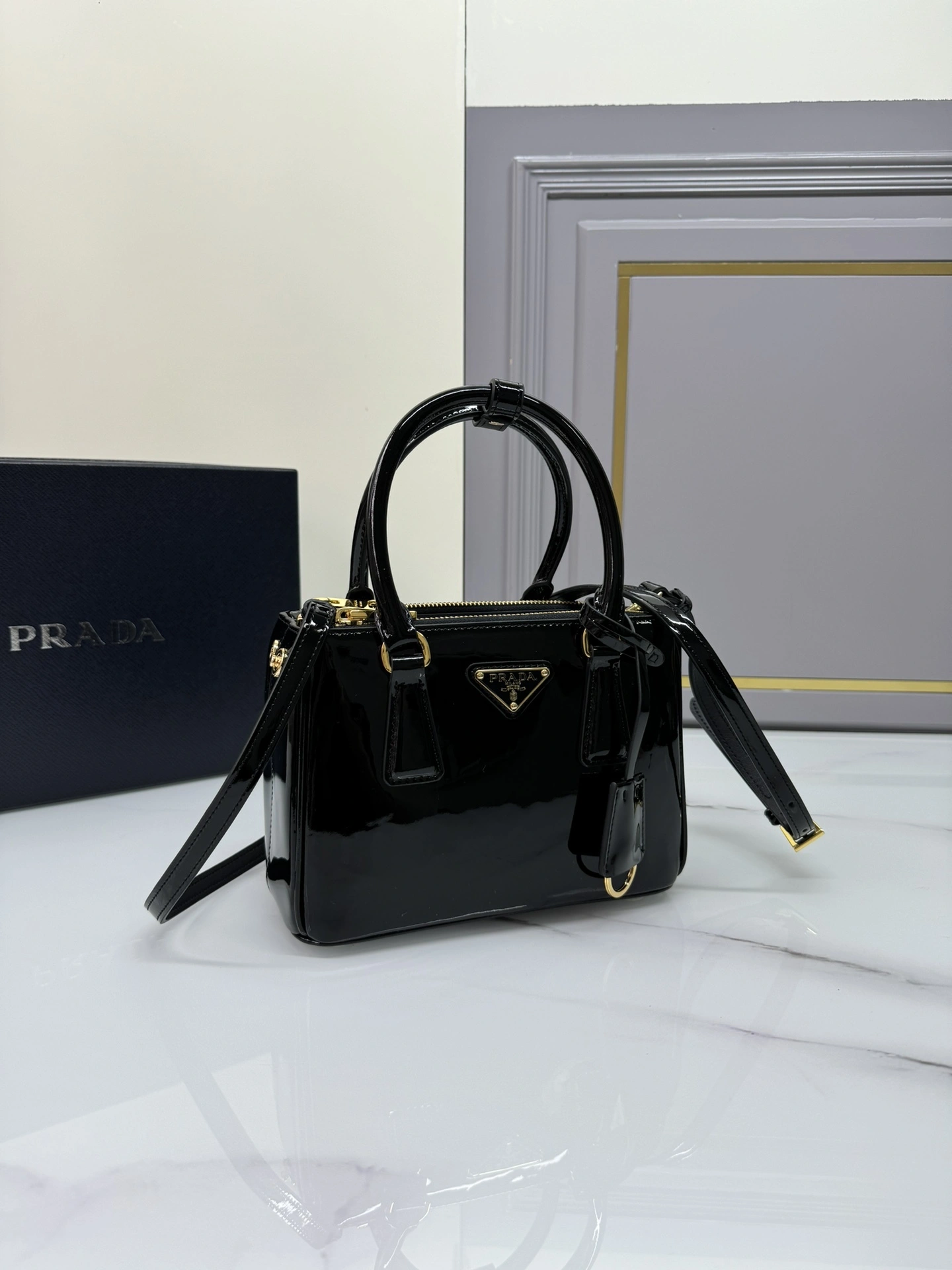 MOMO-- Pr141 1BA906_069_F03KJ_V_EOM Galleria Saffiano high quality version item:D-B063K2254