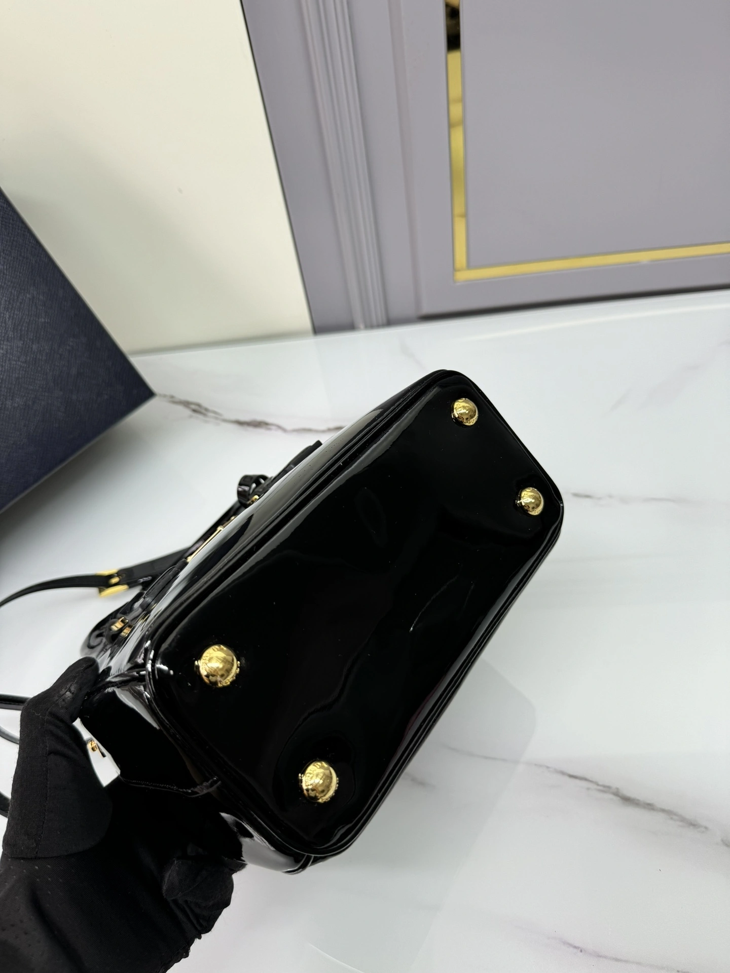 MOMO-- Pr141 1BA906_069_F03KJ_V_EOM Galleria Saffiano high quality version item:D-B063K2254