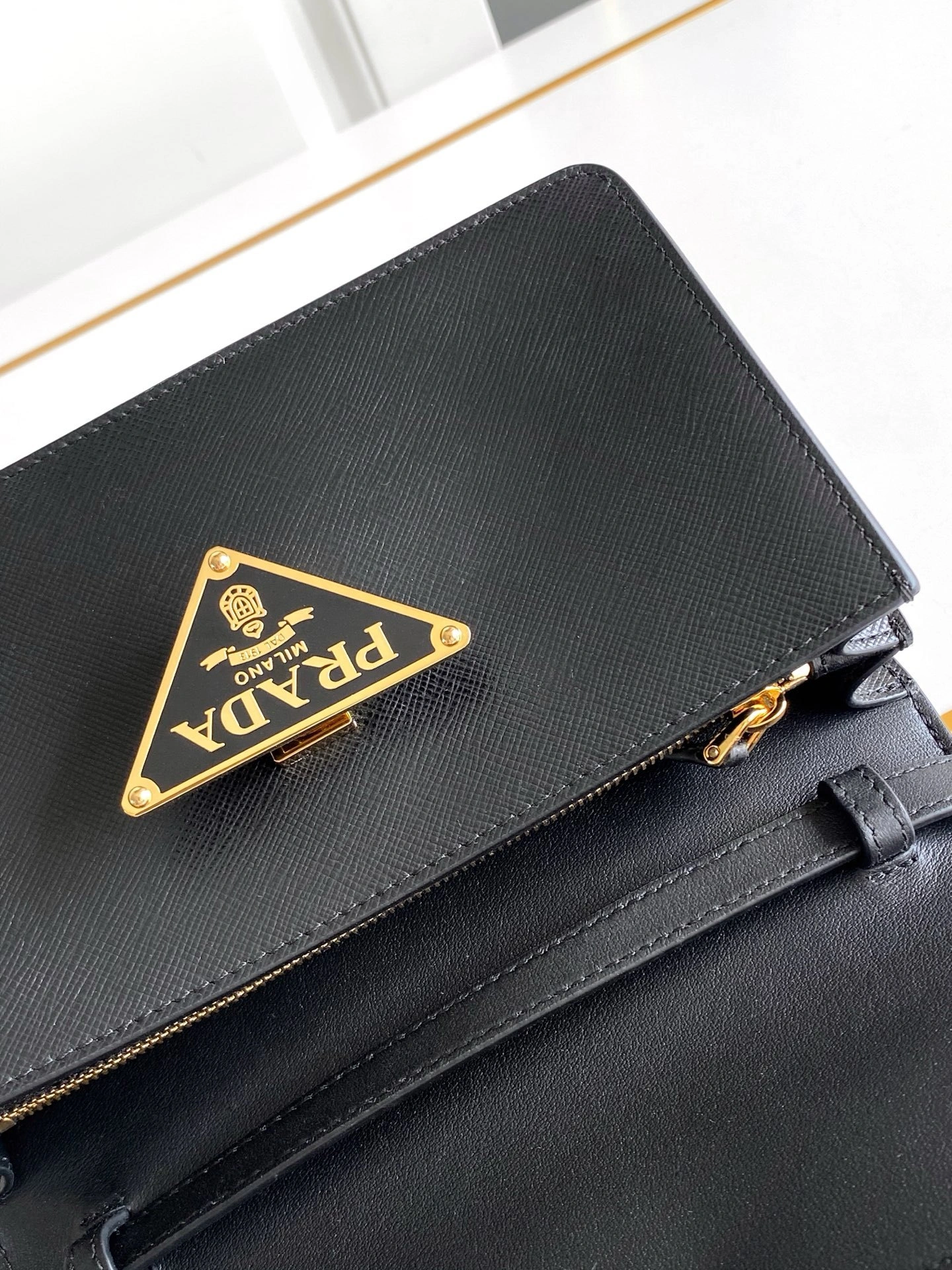 MOMO-- Pr141 1BD386_NZV_F0002_V_OTO high quality version cowhide sheepskin item:E-B177H2715