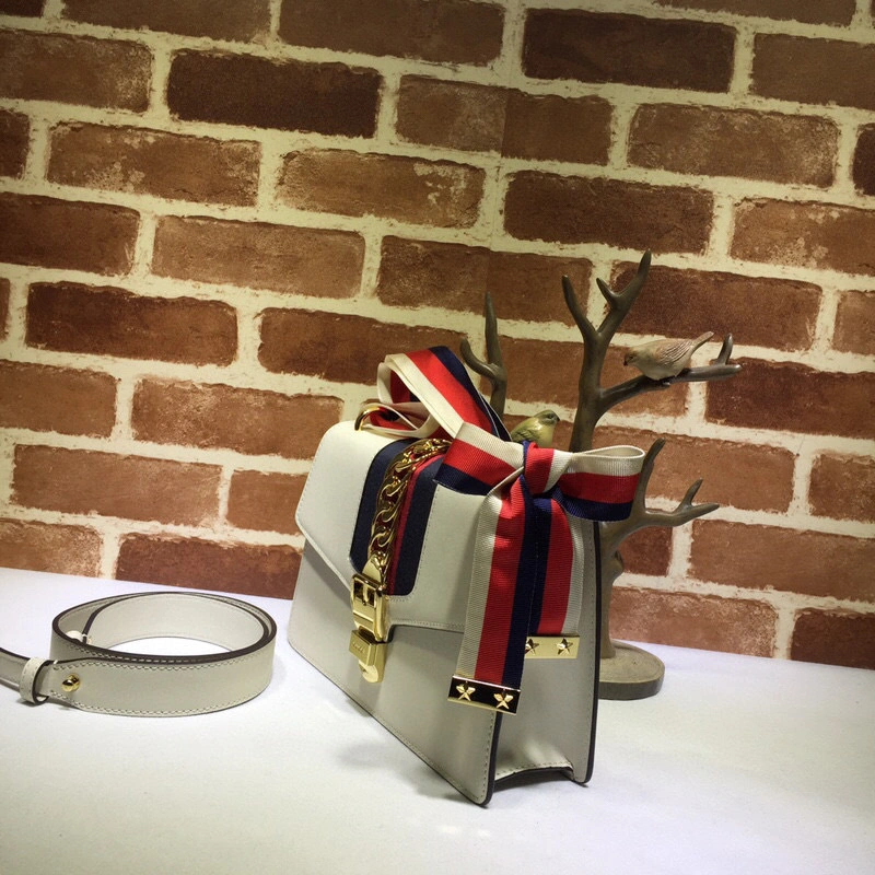 421882 item : 046G063B0650G2625