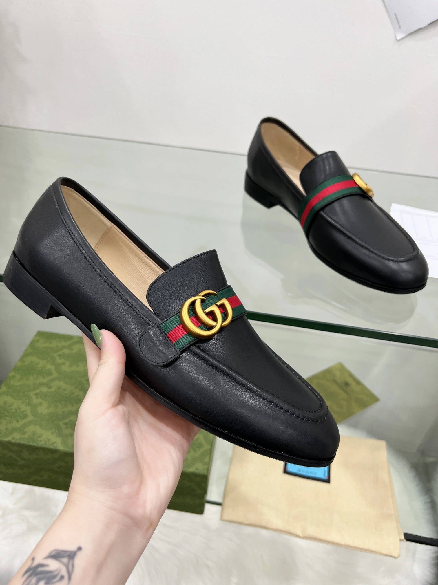 428609 D3VN0 1060 Heel height：2CM cowhide sheepskin item:DT-X543C2012