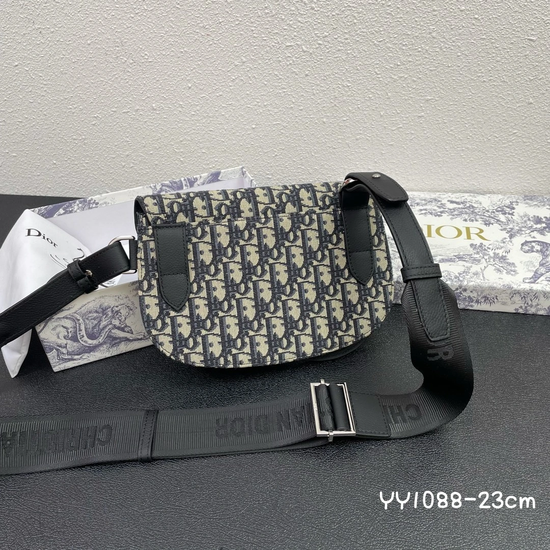 4ior 1ADPO095YKY-H28E Calfskin item:DT-B225E2015
