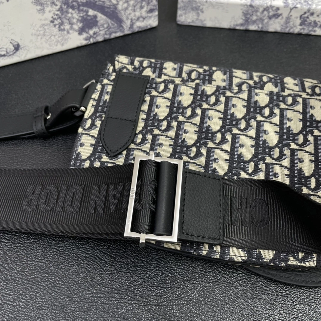 4ior 1ADPO095YKY-H28E Calfskin item:DT-B225E2015