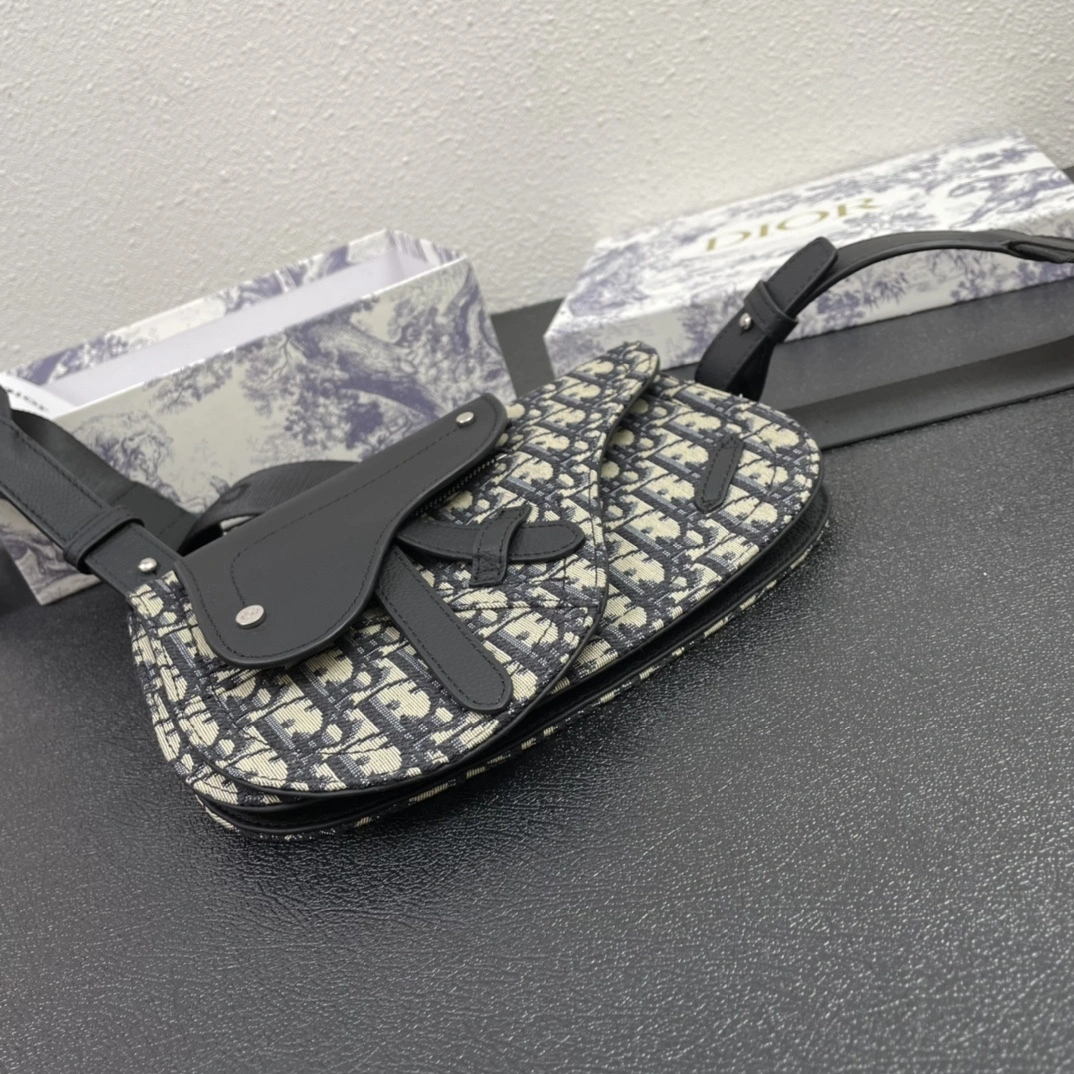 4ior 1ADPO095YKY-H28E Calfskin item:DT-B225E2015