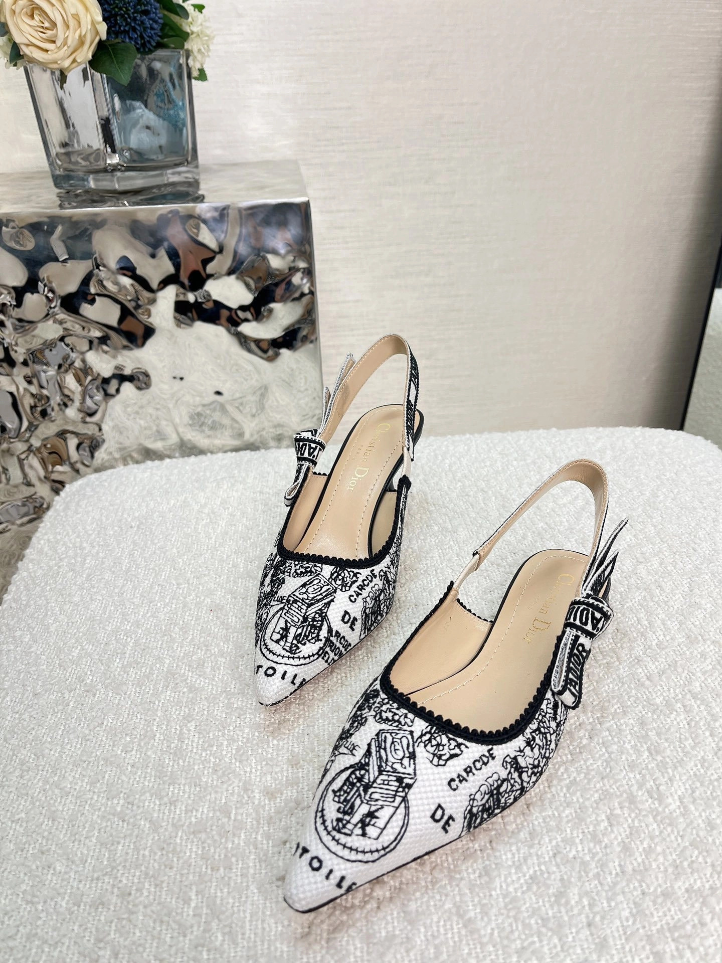 4ior KCB660KPY_S15W Heel height：1CM item:ET-X234E0736W