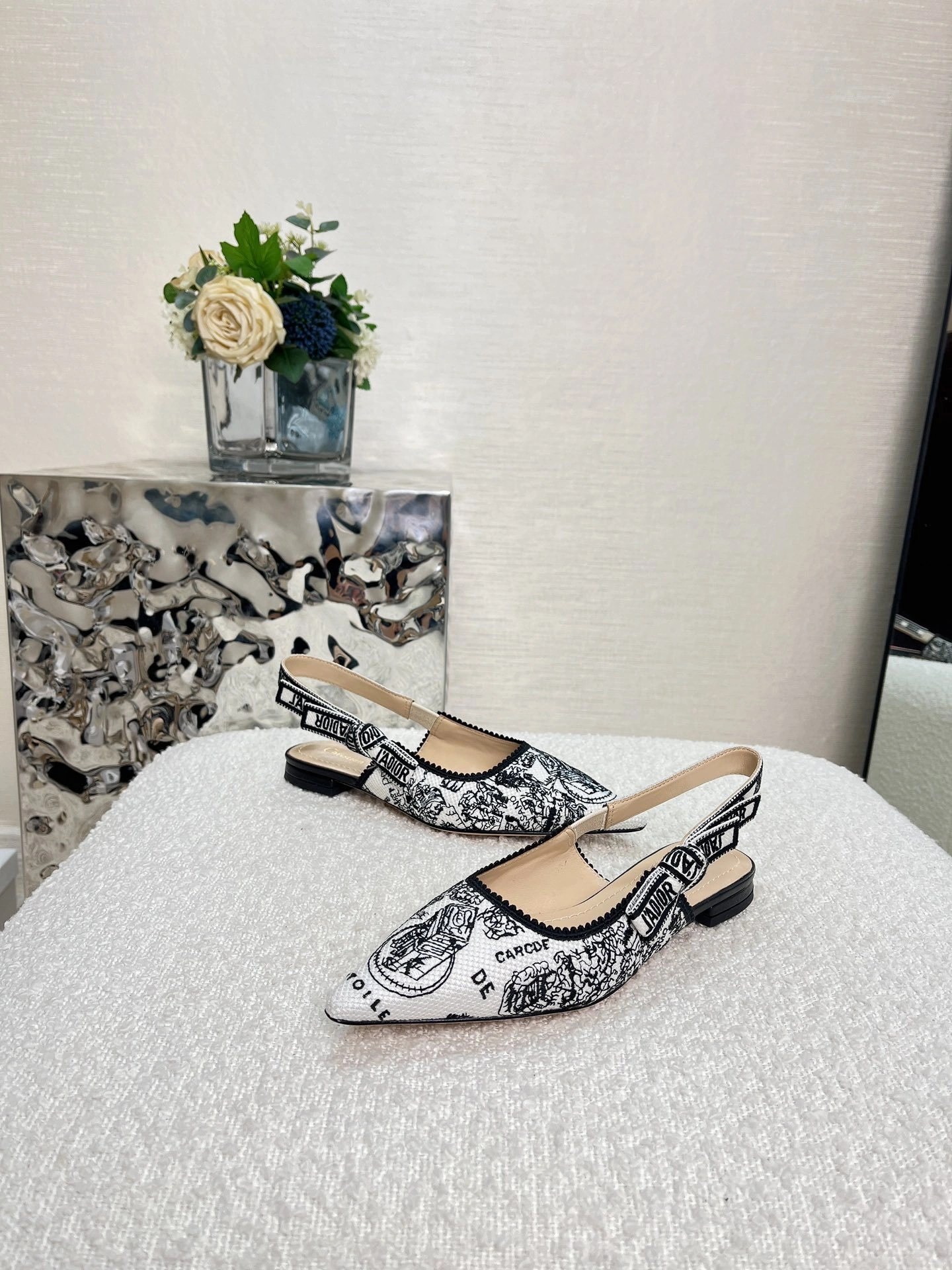 4ior KCB660KPY_S15W Heel height：1CM item:ET-X234E0736W