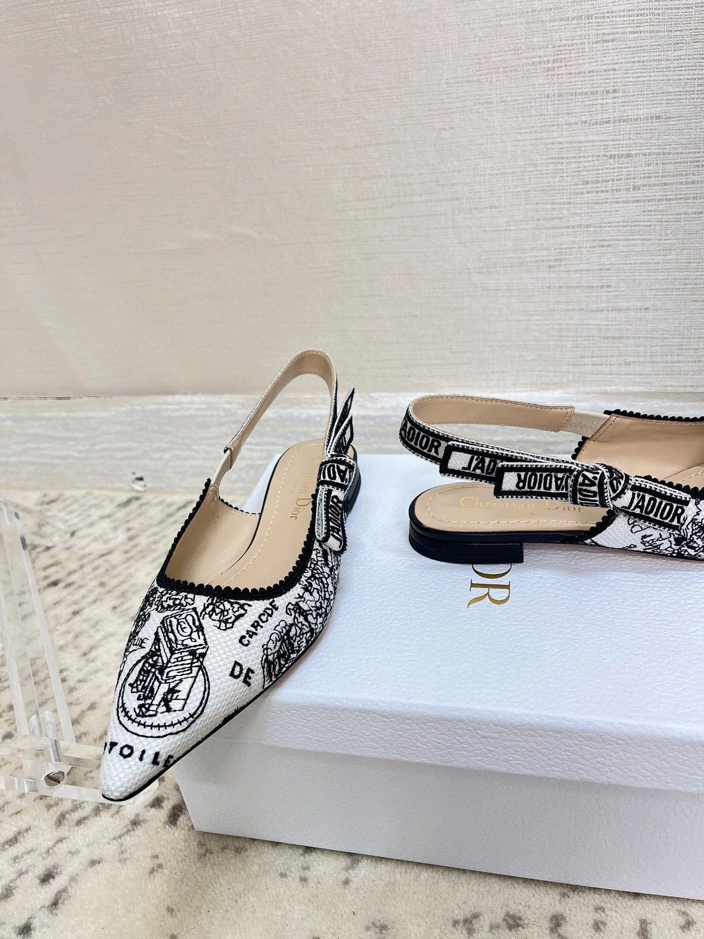 4ior KCB660KPY_S15W Heel height：1CM item:ET-X234E0736W