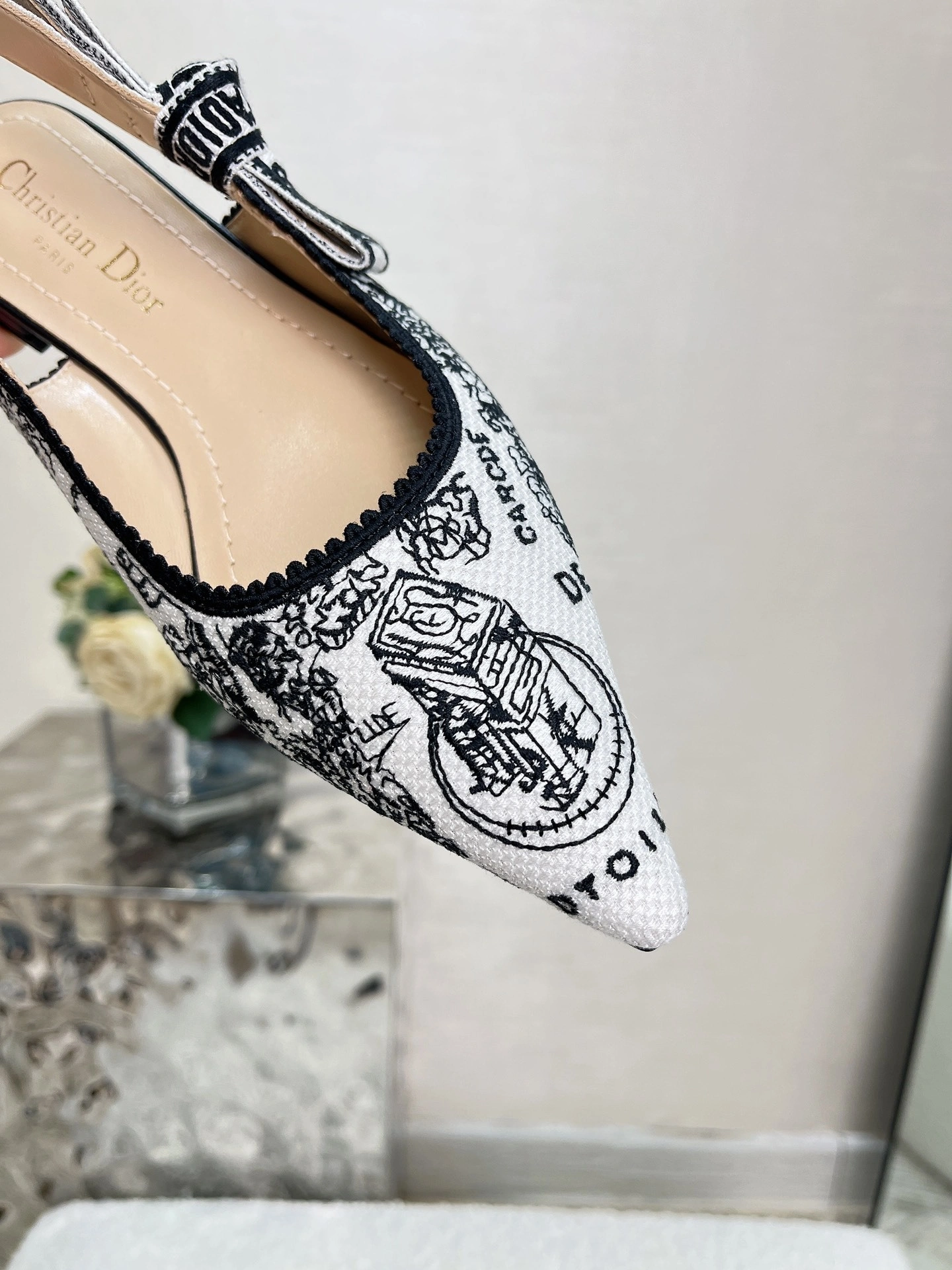 4ior KCB660KPY_S15W Heel height：1CM item:ET-X234E0736W