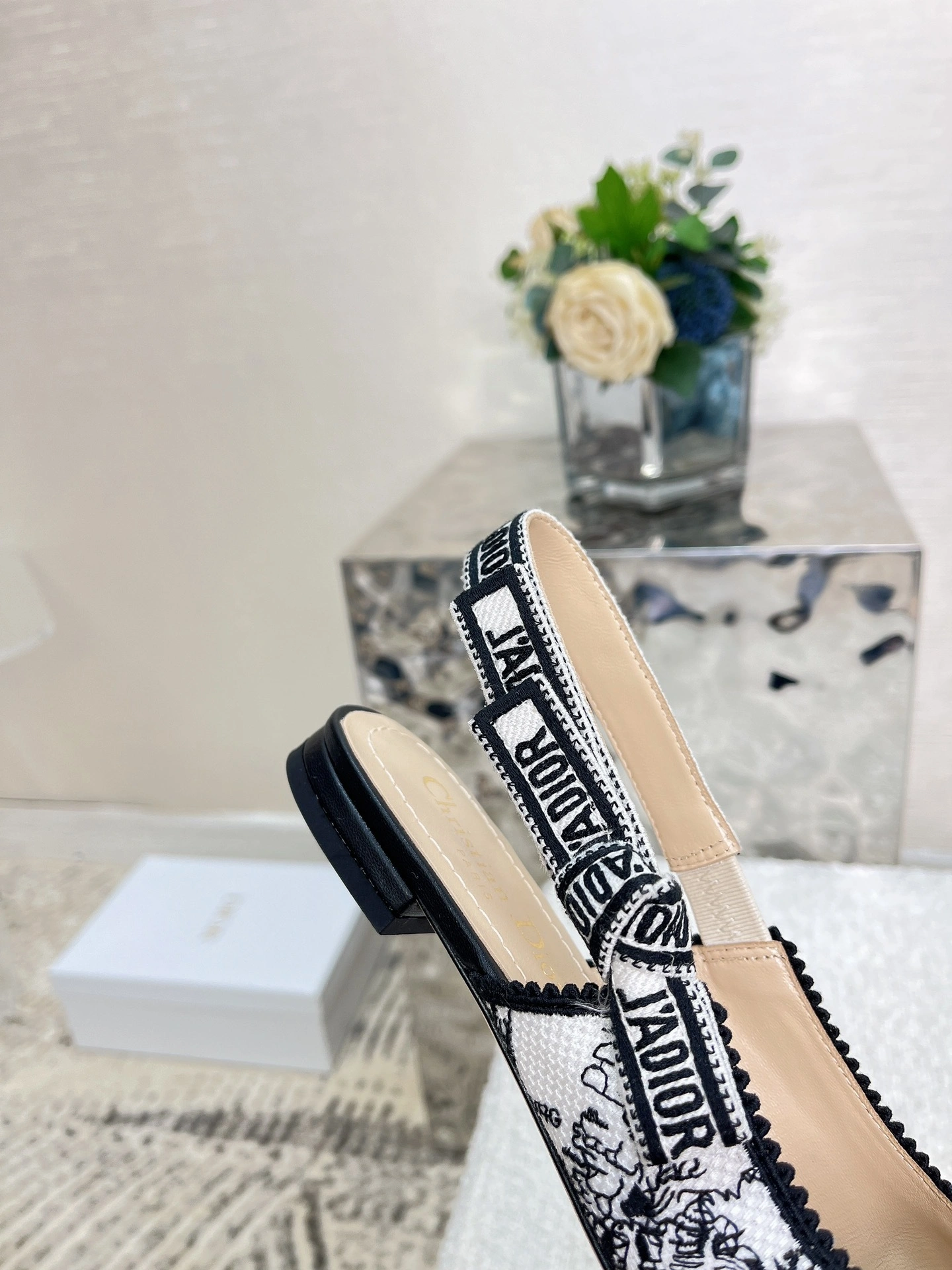 4ior KCB660KPY_S15W Heel height：1CM item:ET-X234E0736W