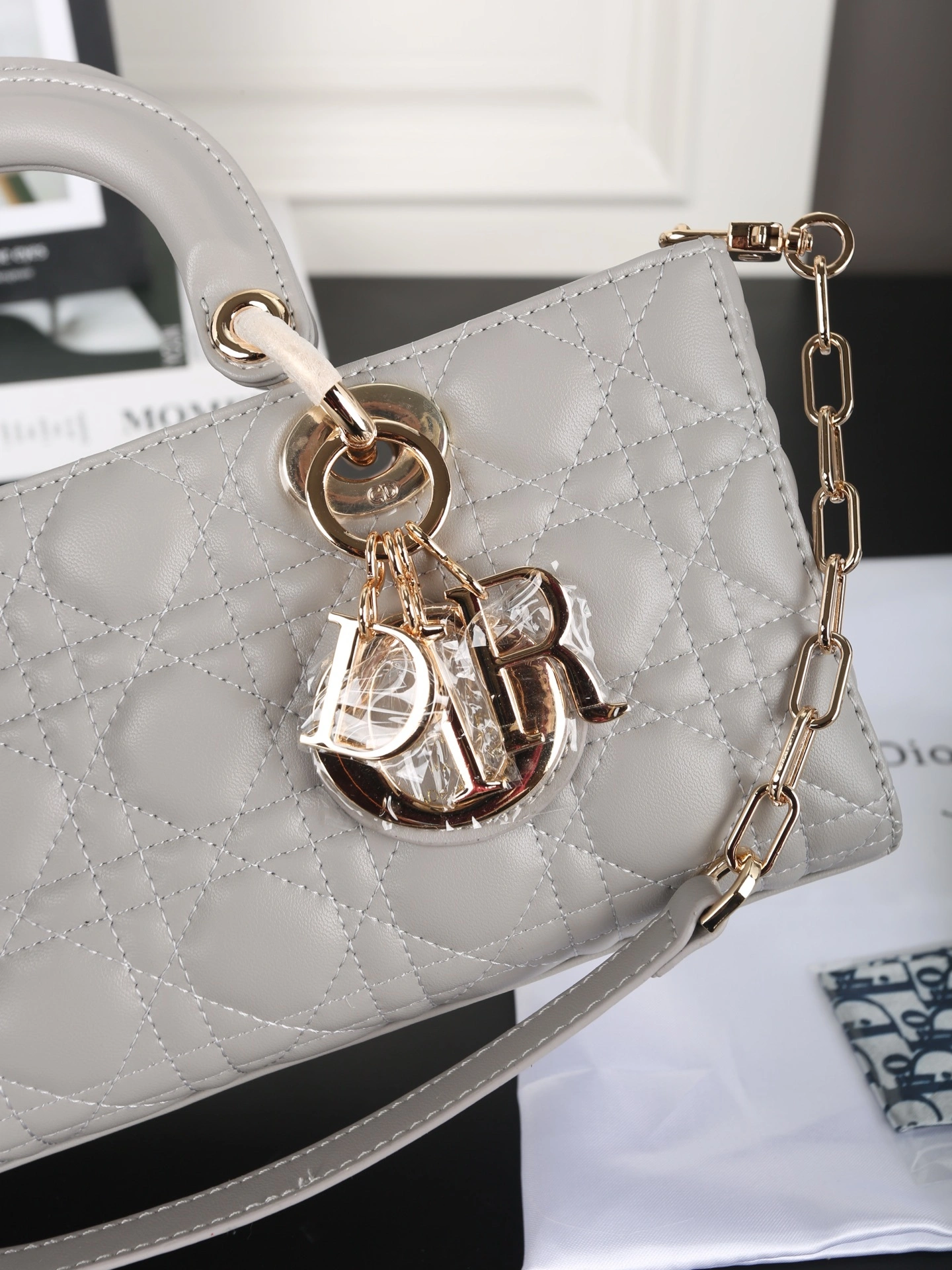 4ior M0540ONGE-M51G Lady D-JOY Lady sheepskin item:ET-B101C1732